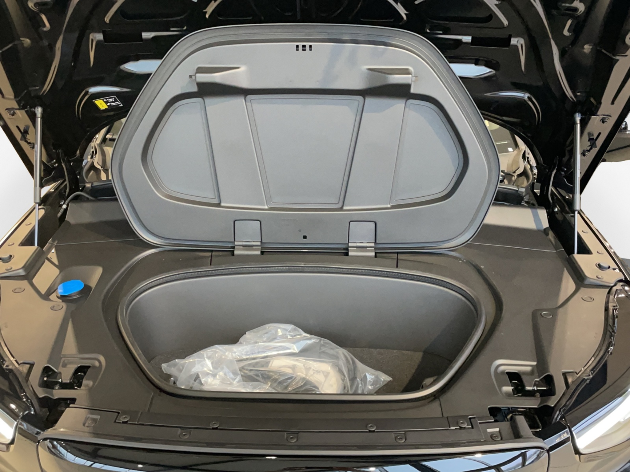 listing desktop thumbnail image 15