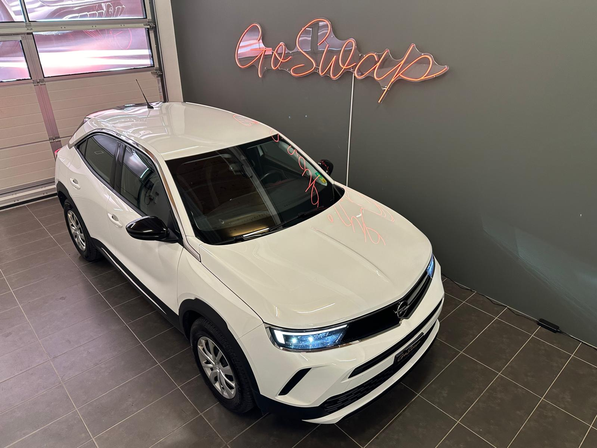 listing desktop thumbnail image 6