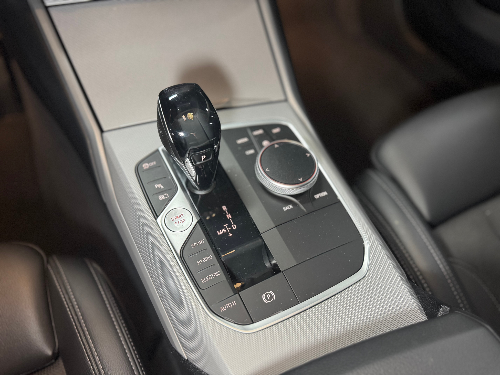 listing desktop thumbnail image 24