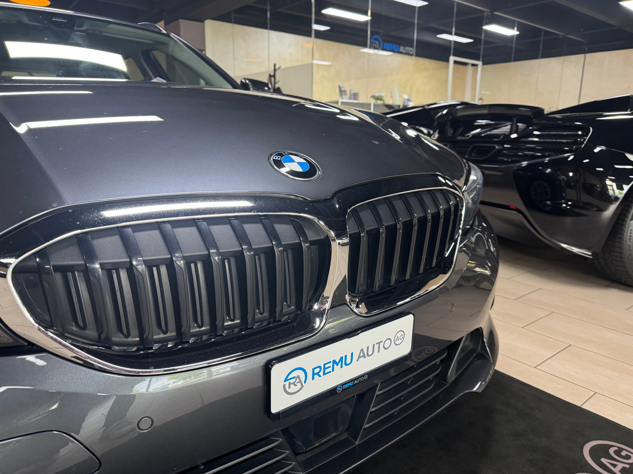 listing desktop thumbnail image 6