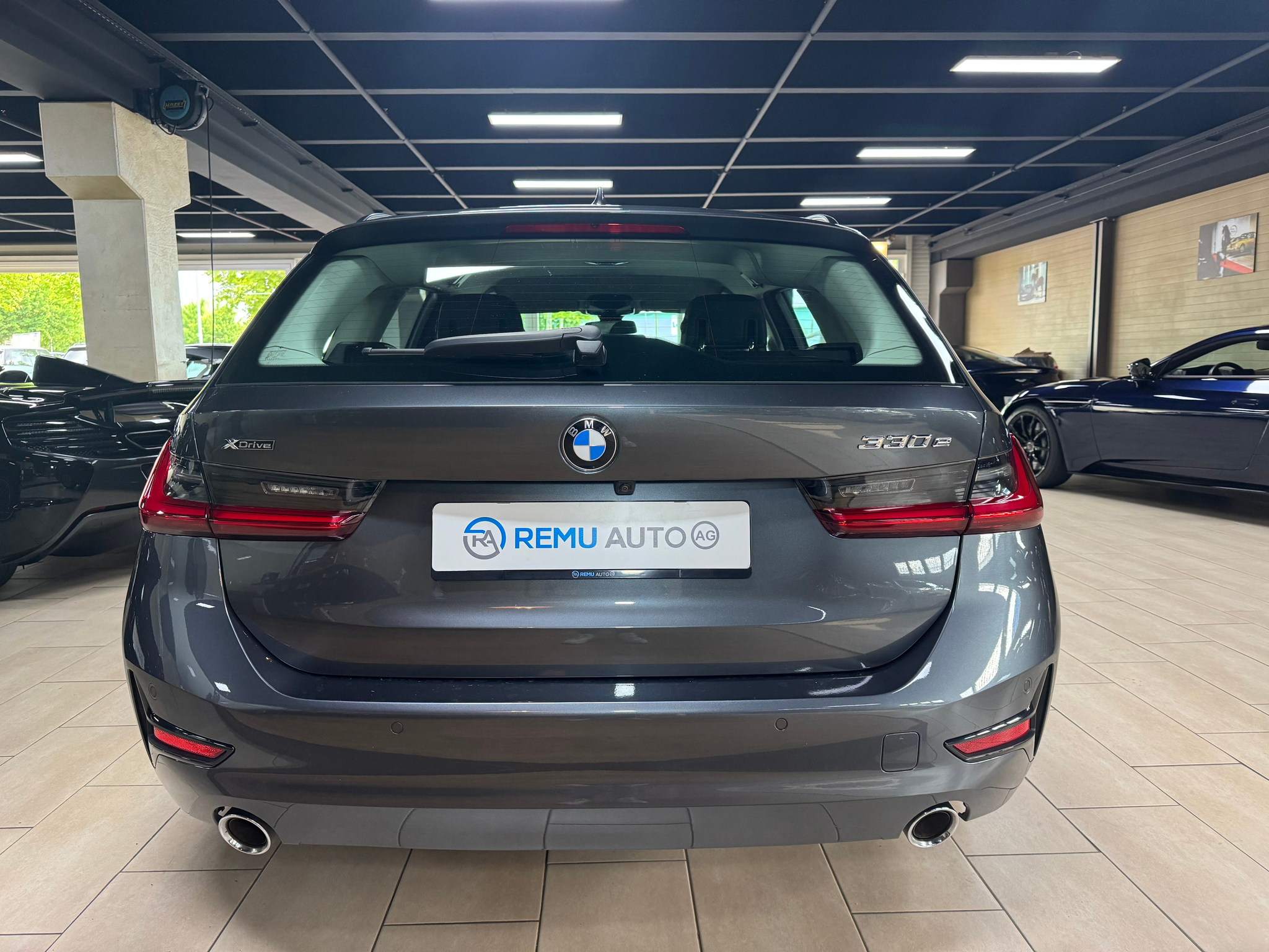 listing desktop thumbnail image 3