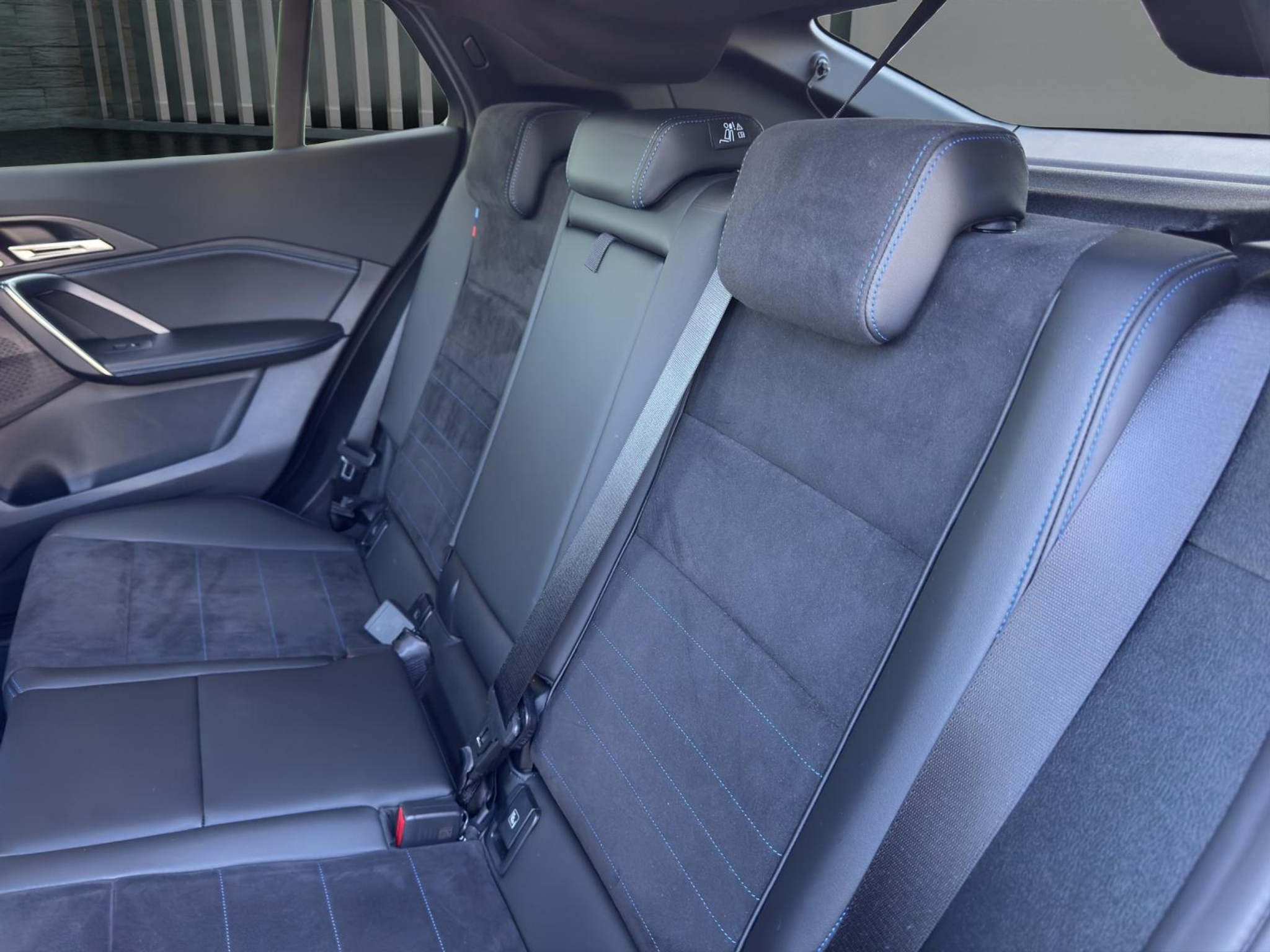 listing desktop thumbnail image 15