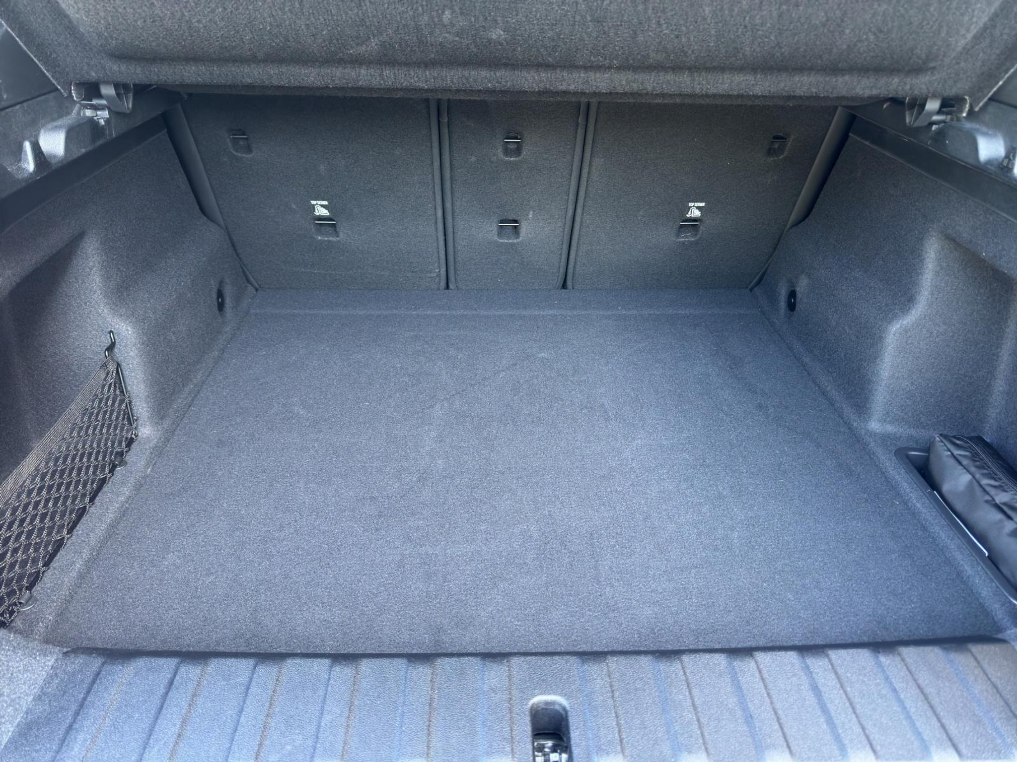 listing desktop thumbnail image 18