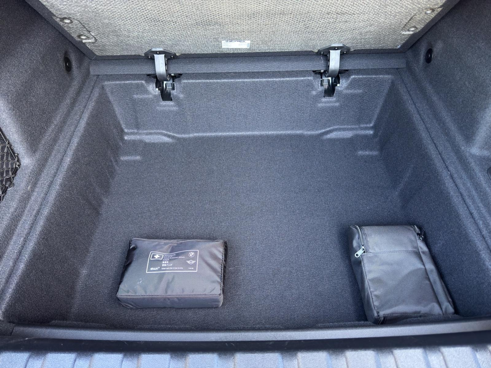 listing desktop thumbnail image 19