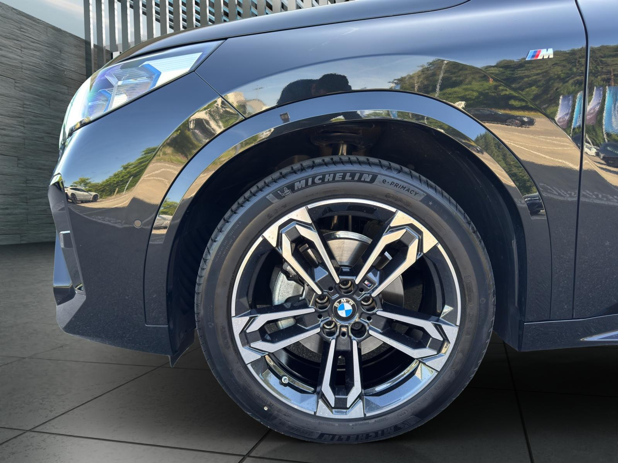 listing desktop thumbnail image 8