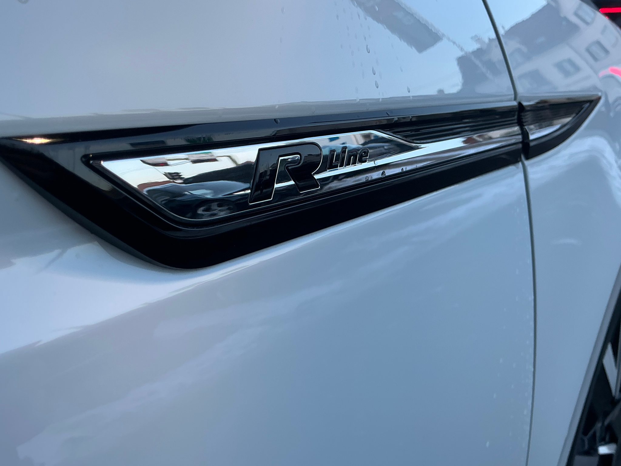 listing desktop thumbnail image 23