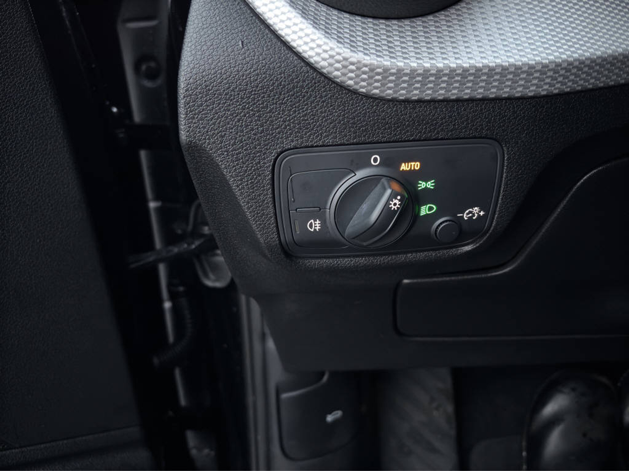 listing desktop thumbnail image 12