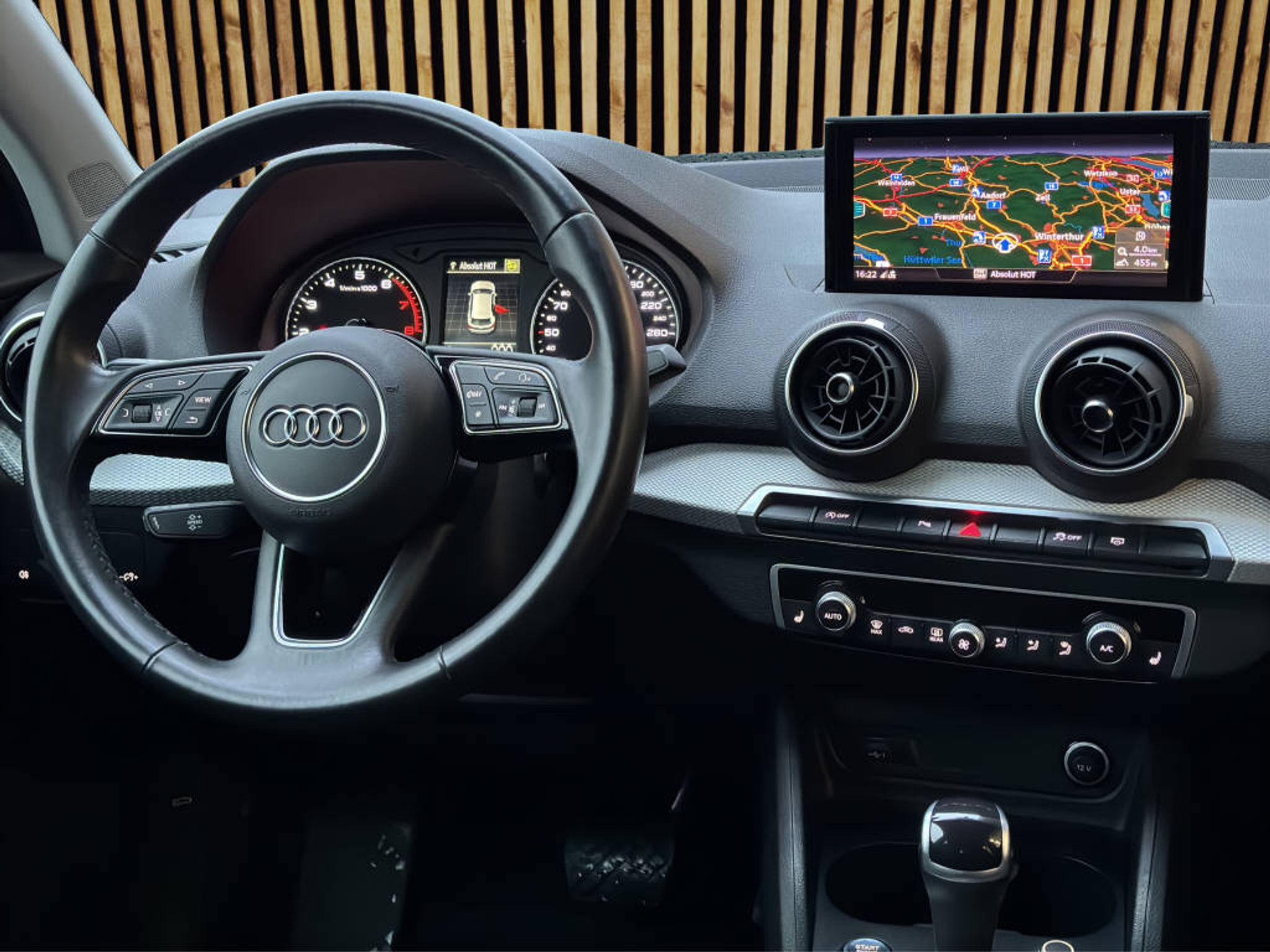 listing desktop thumbnail image 6