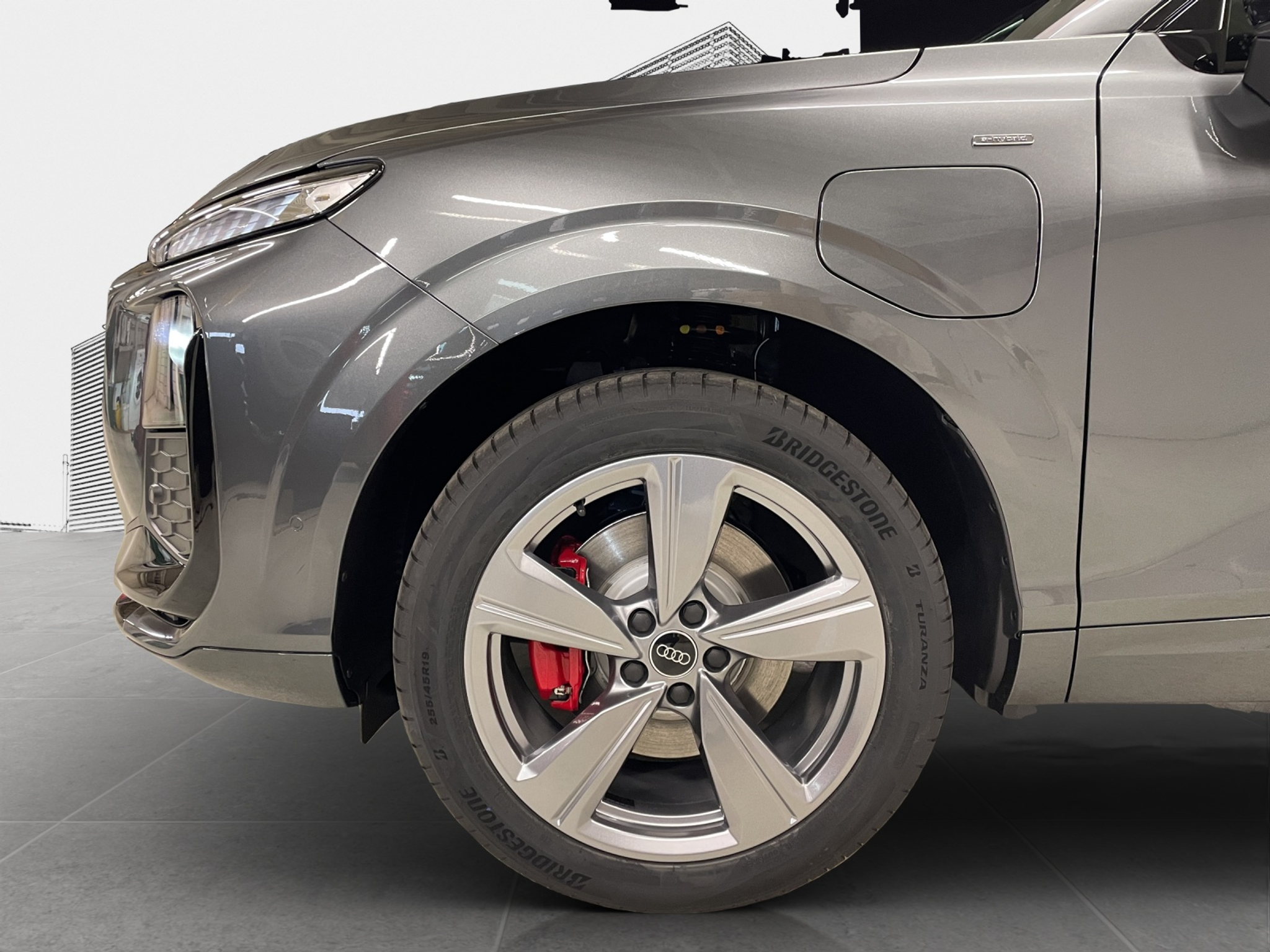 listing desktop thumbnail image 8