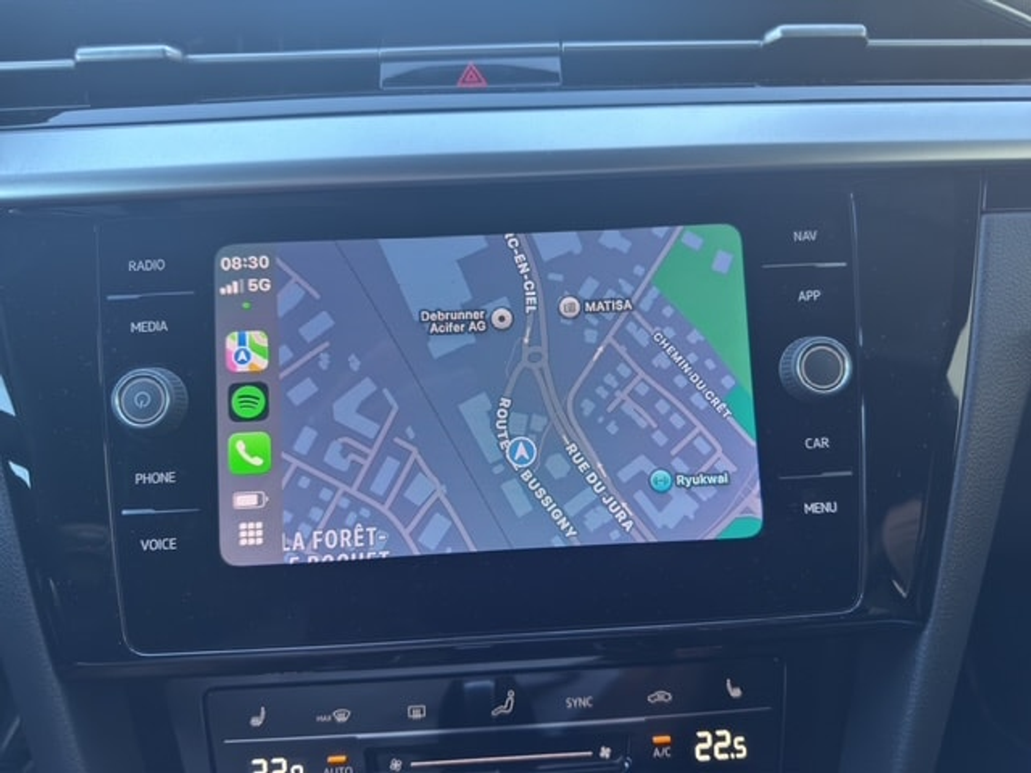 listing desktop thumbnail image 17