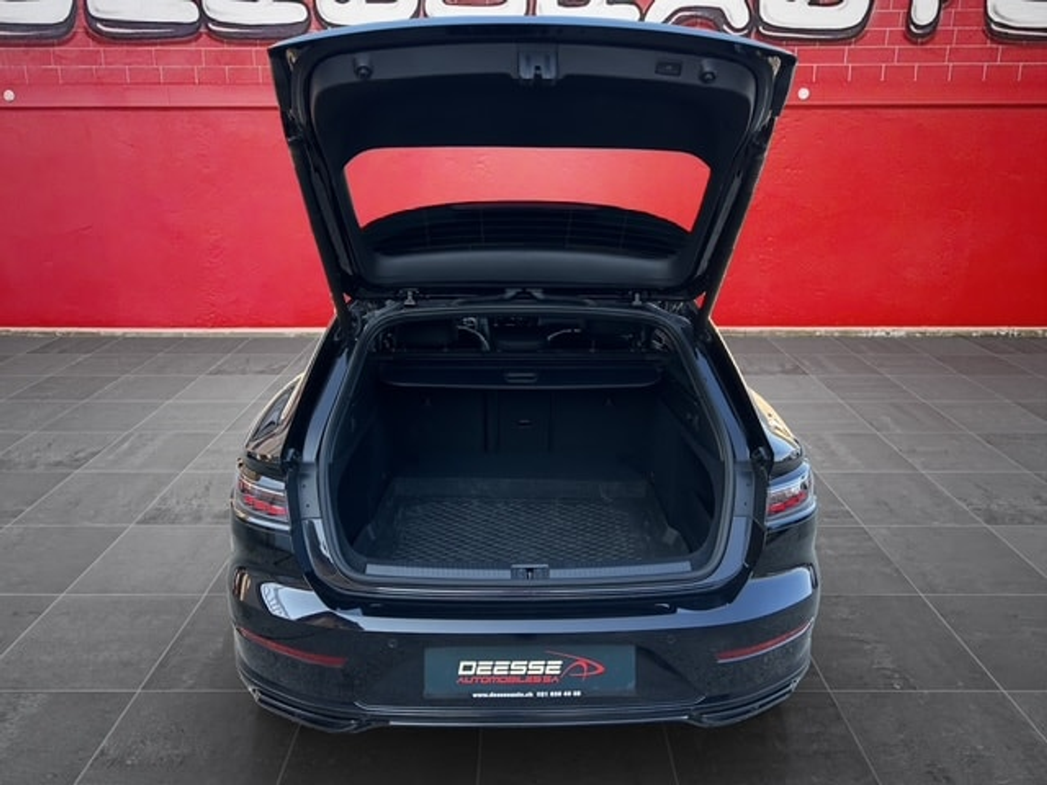 listing desktop thumbnail image 8