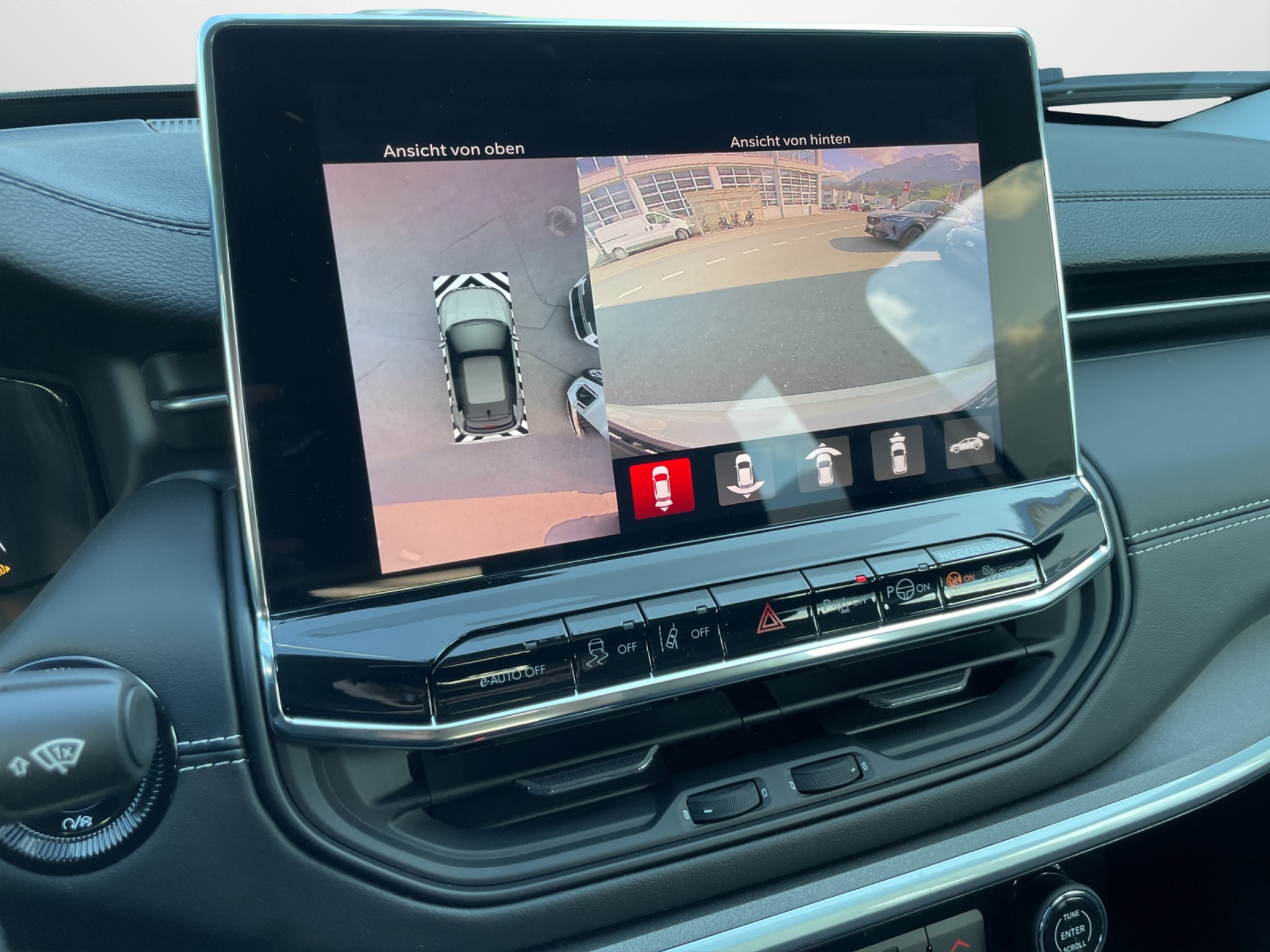 listing desktop thumbnail image 13