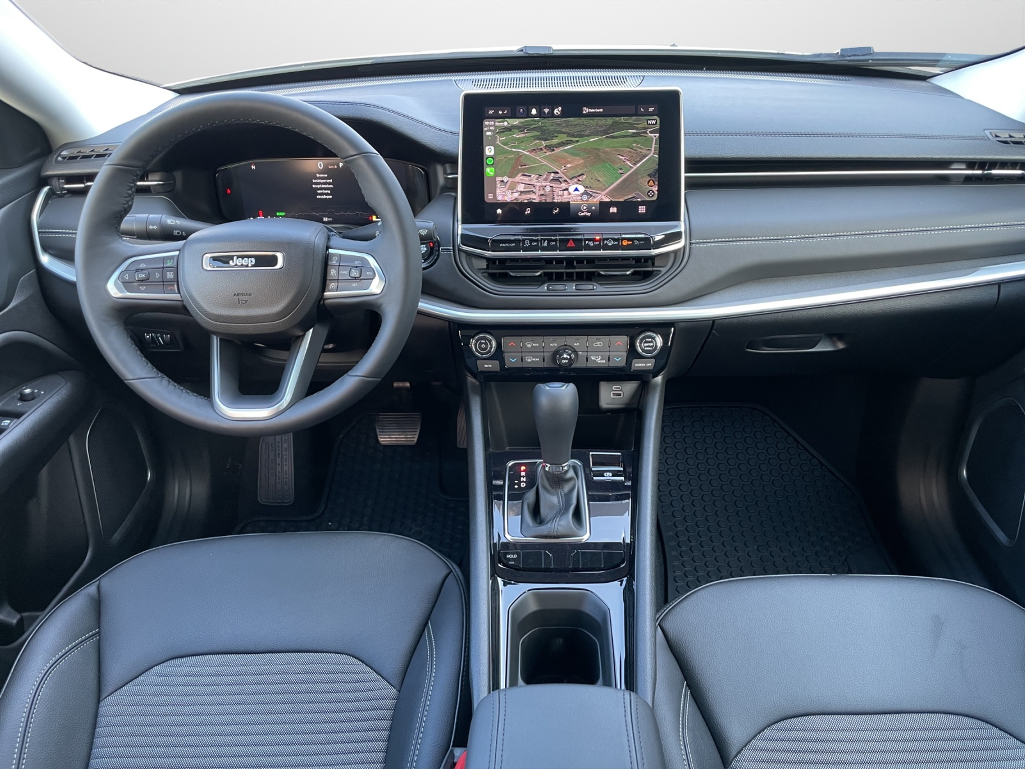 listing desktop thumbnail image 4