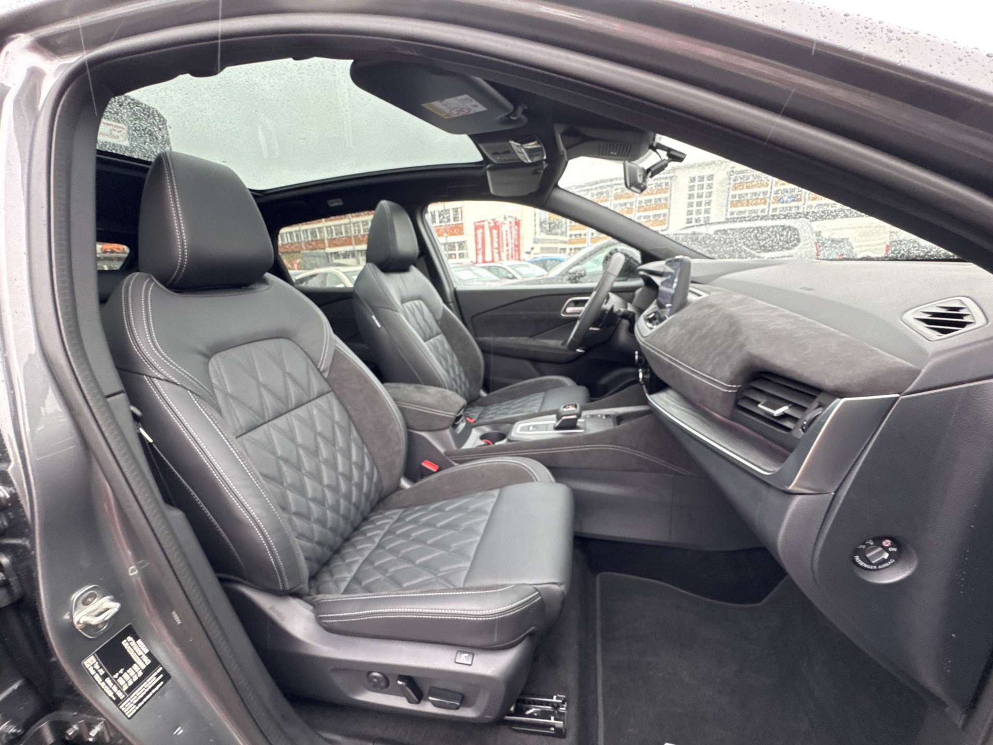 listing desktop thumbnail image 12