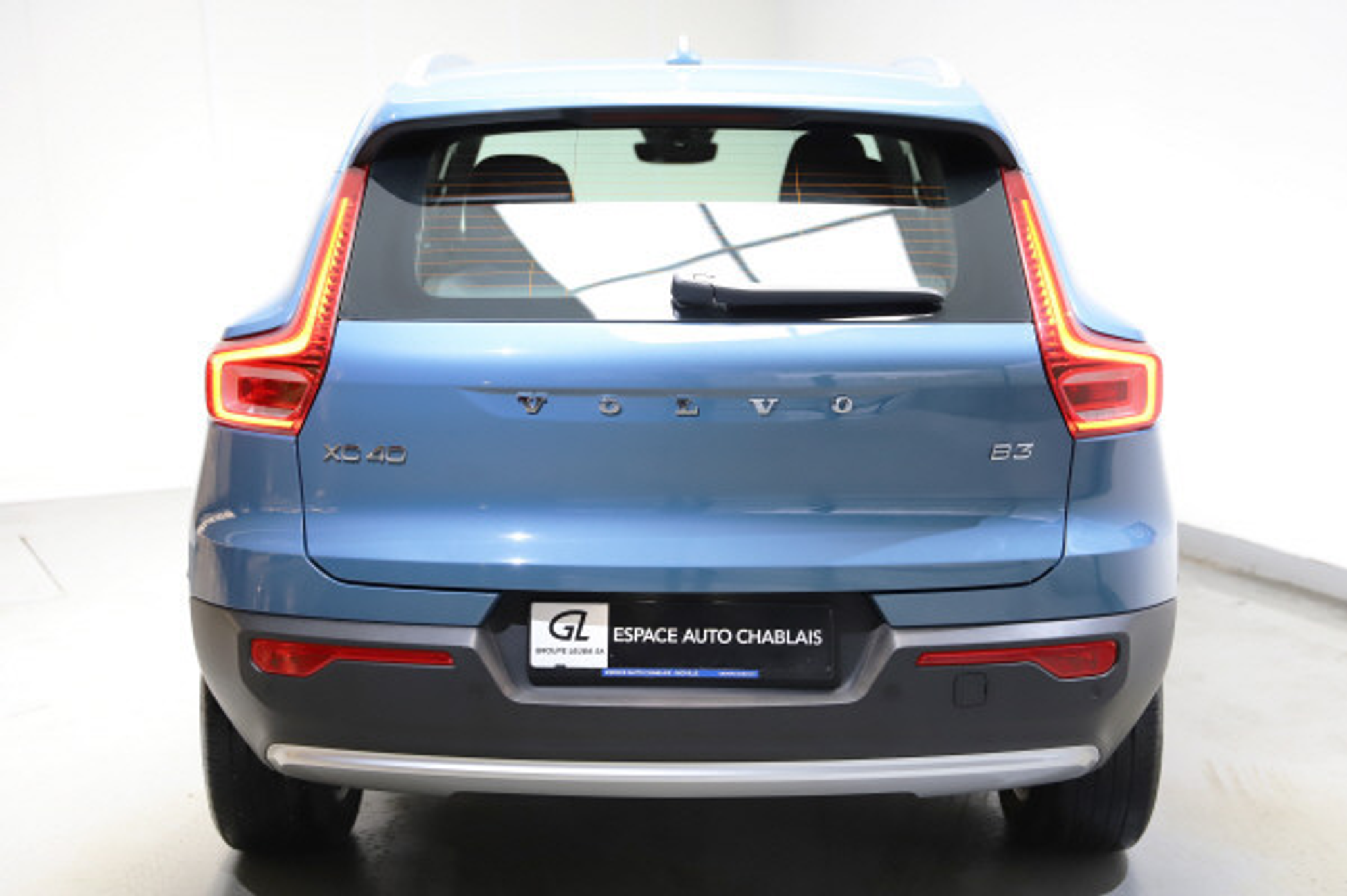 listing desktop thumbnail image 5