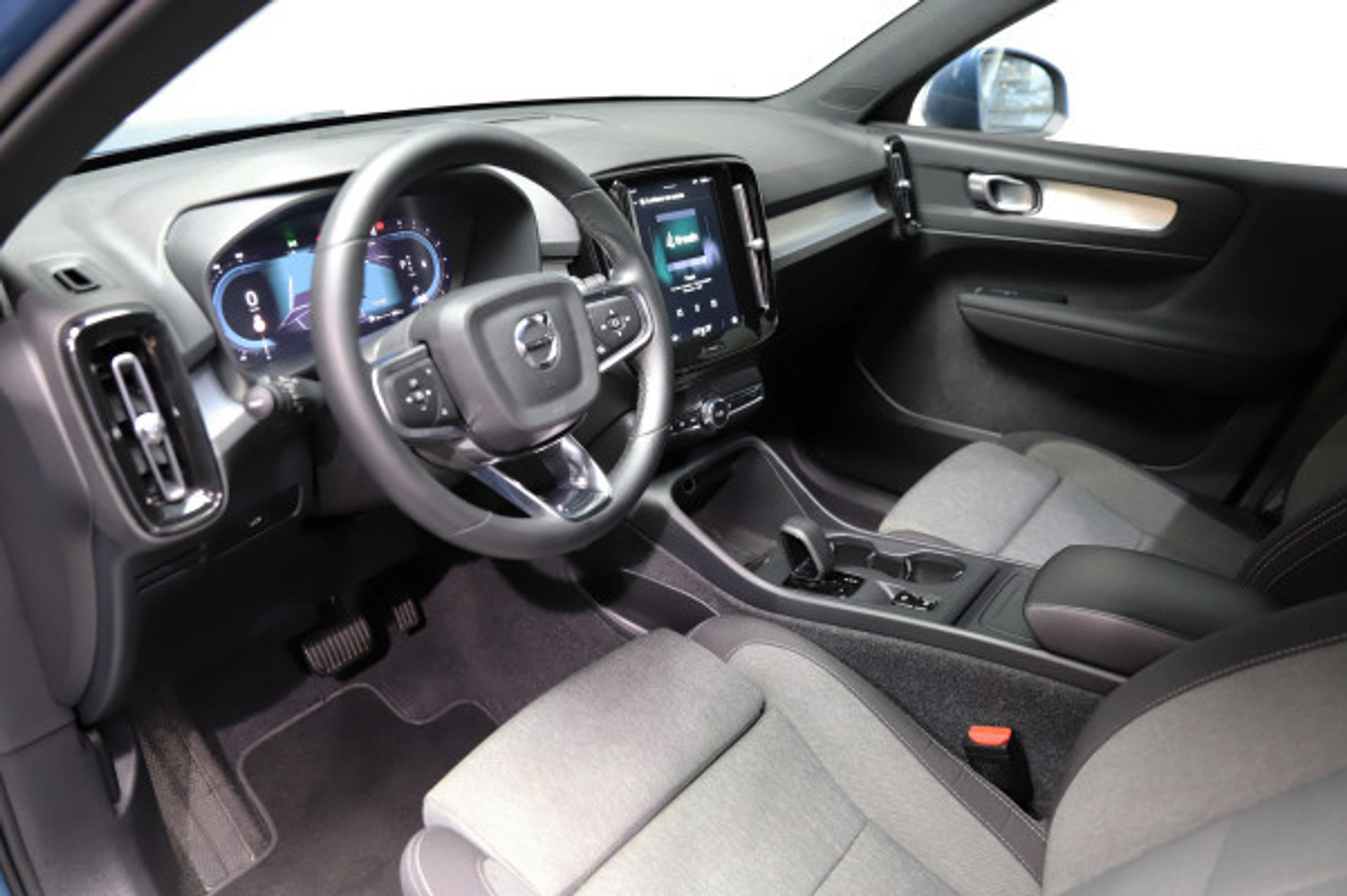 listing desktop thumbnail image 7