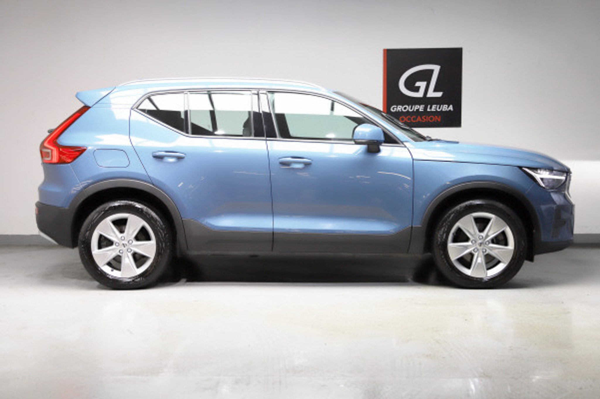 listing desktop thumbnail image 6