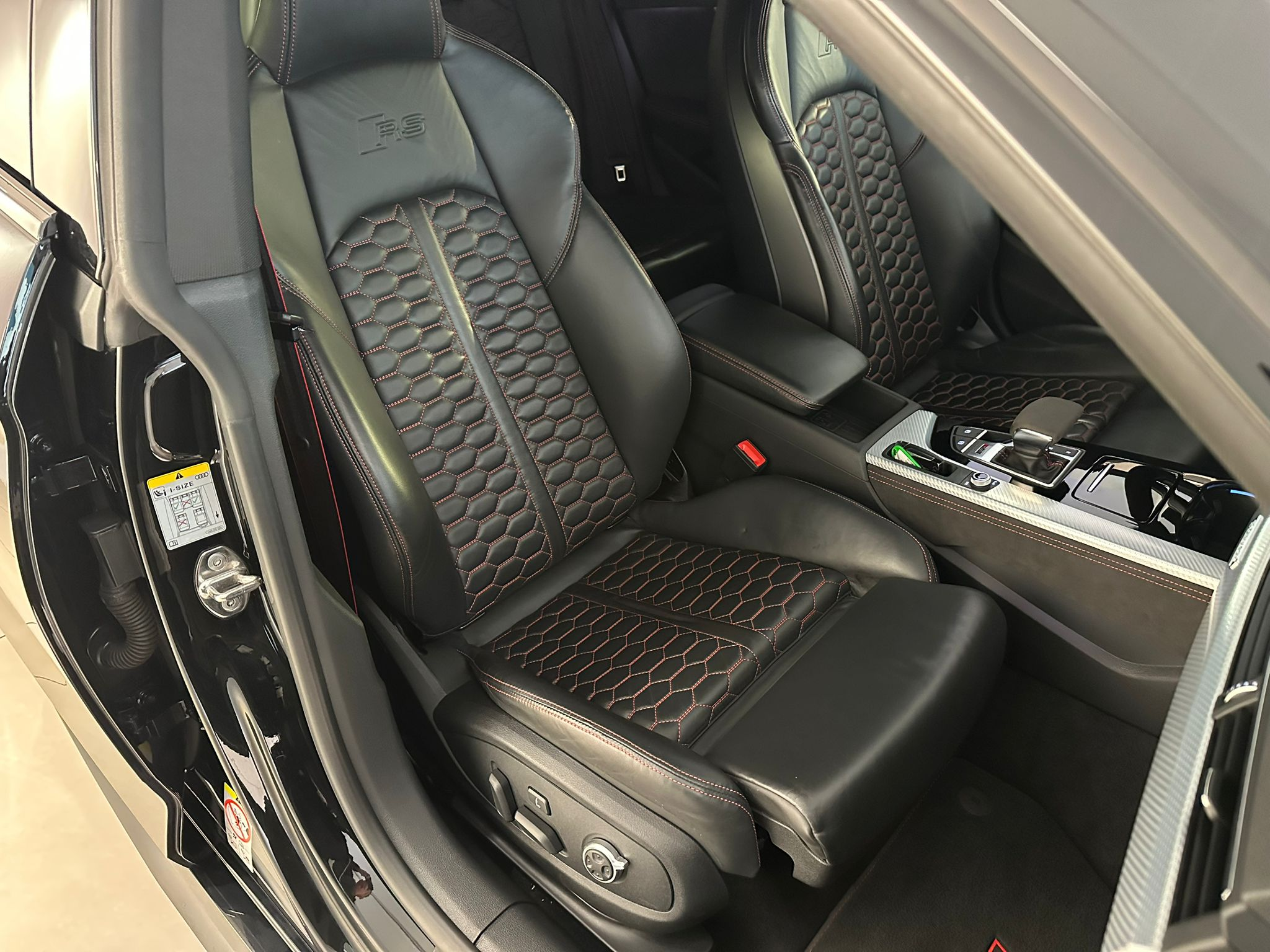 listing desktop thumbnail image 6