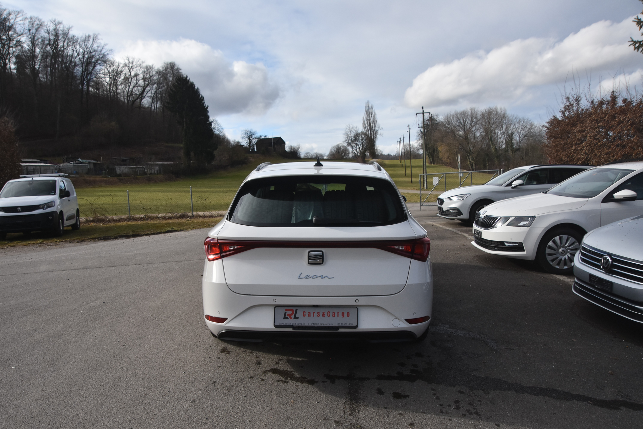 listing desktop thumbnail image 5