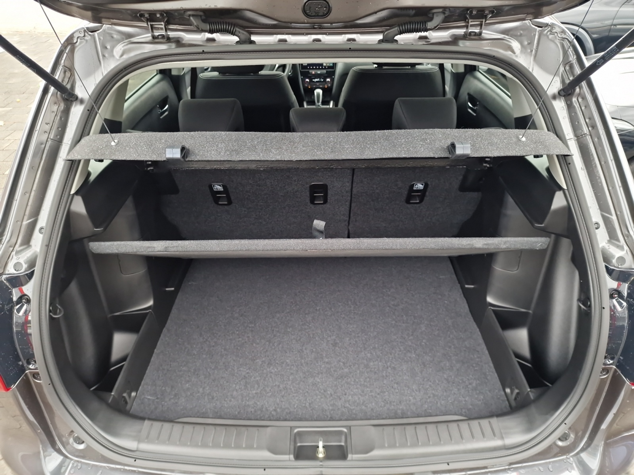 listing desktop thumbnail image 23