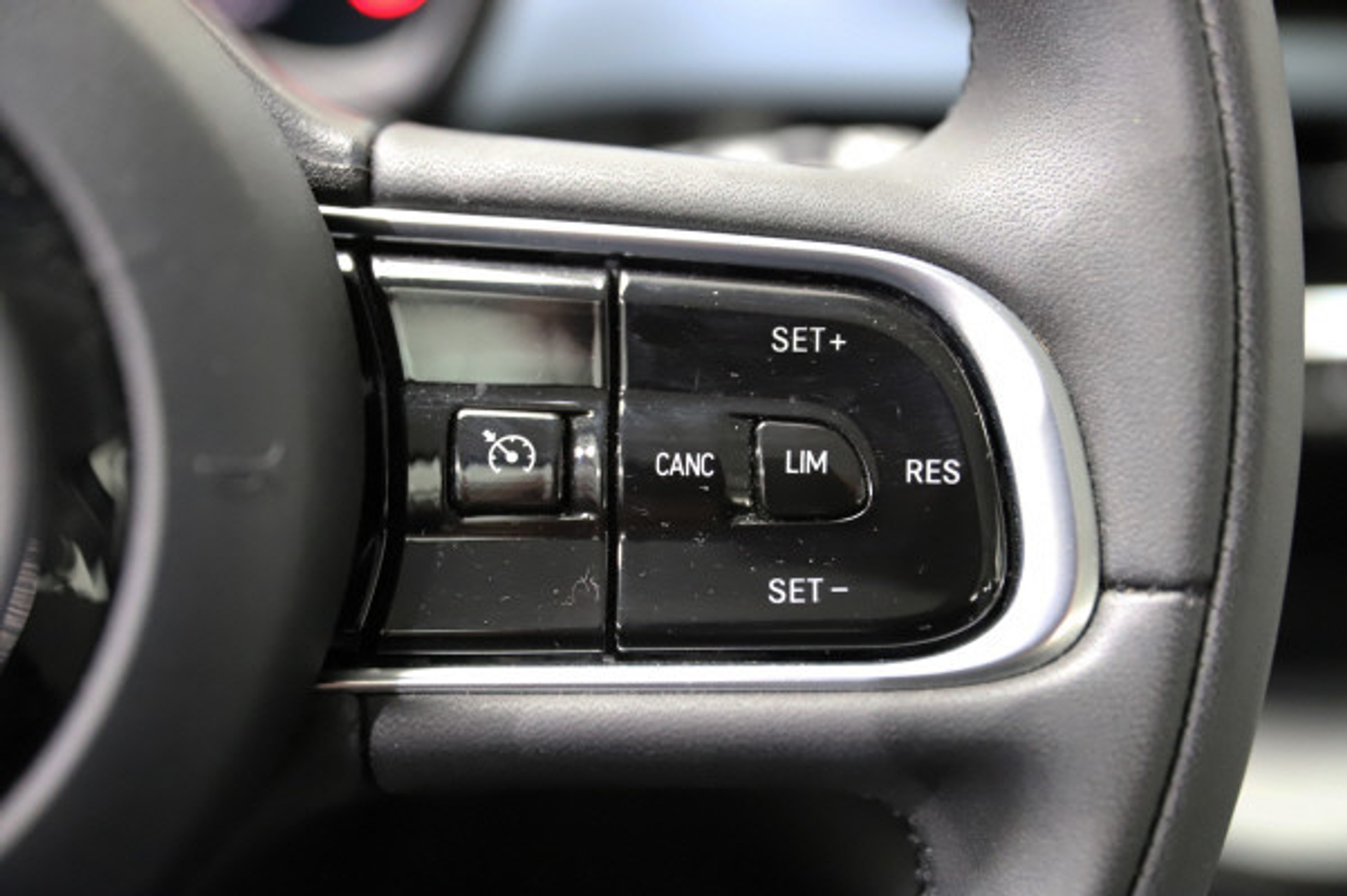 listing desktop thumbnail image 13