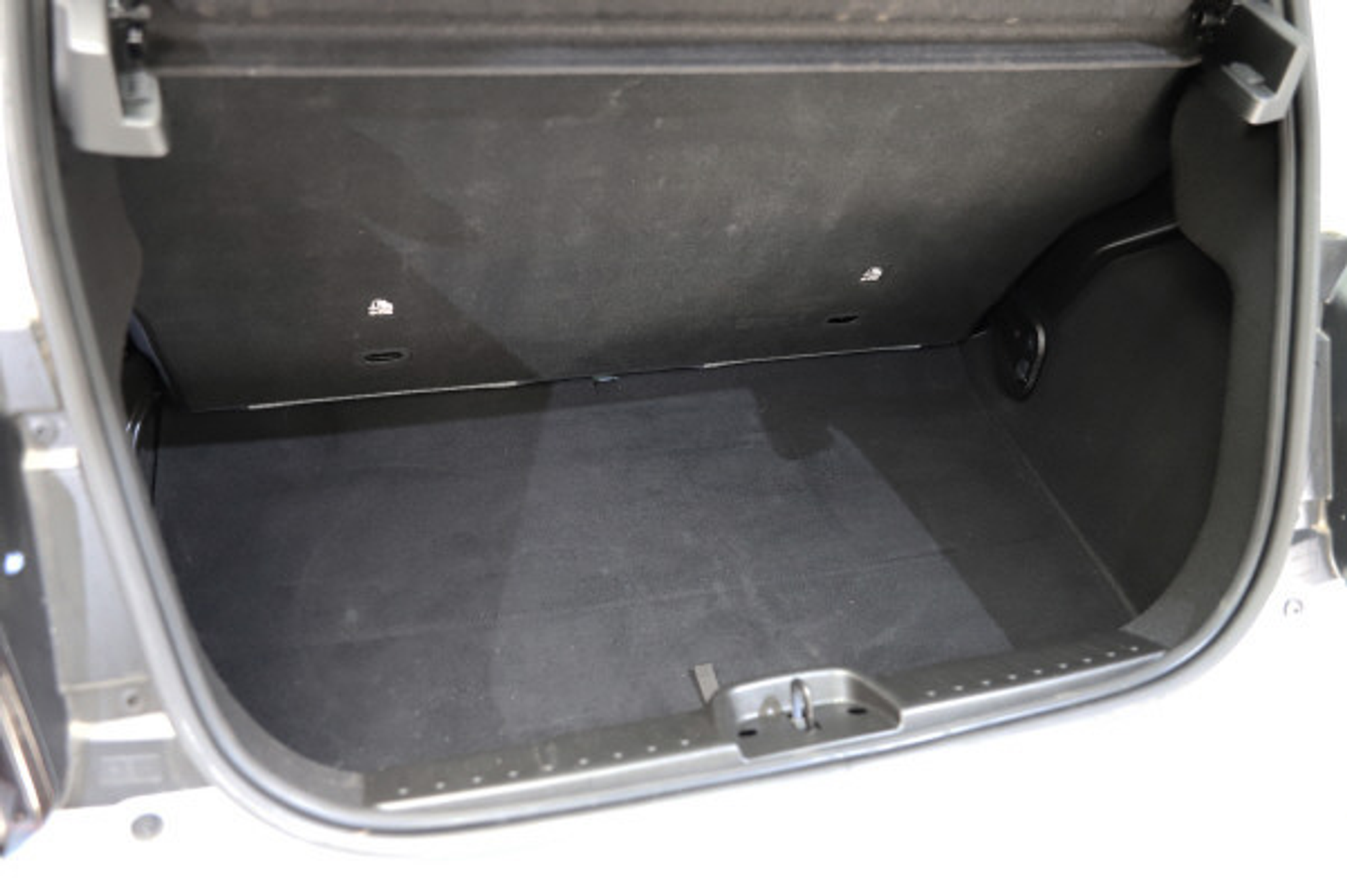 listing desktop thumbnail image 11