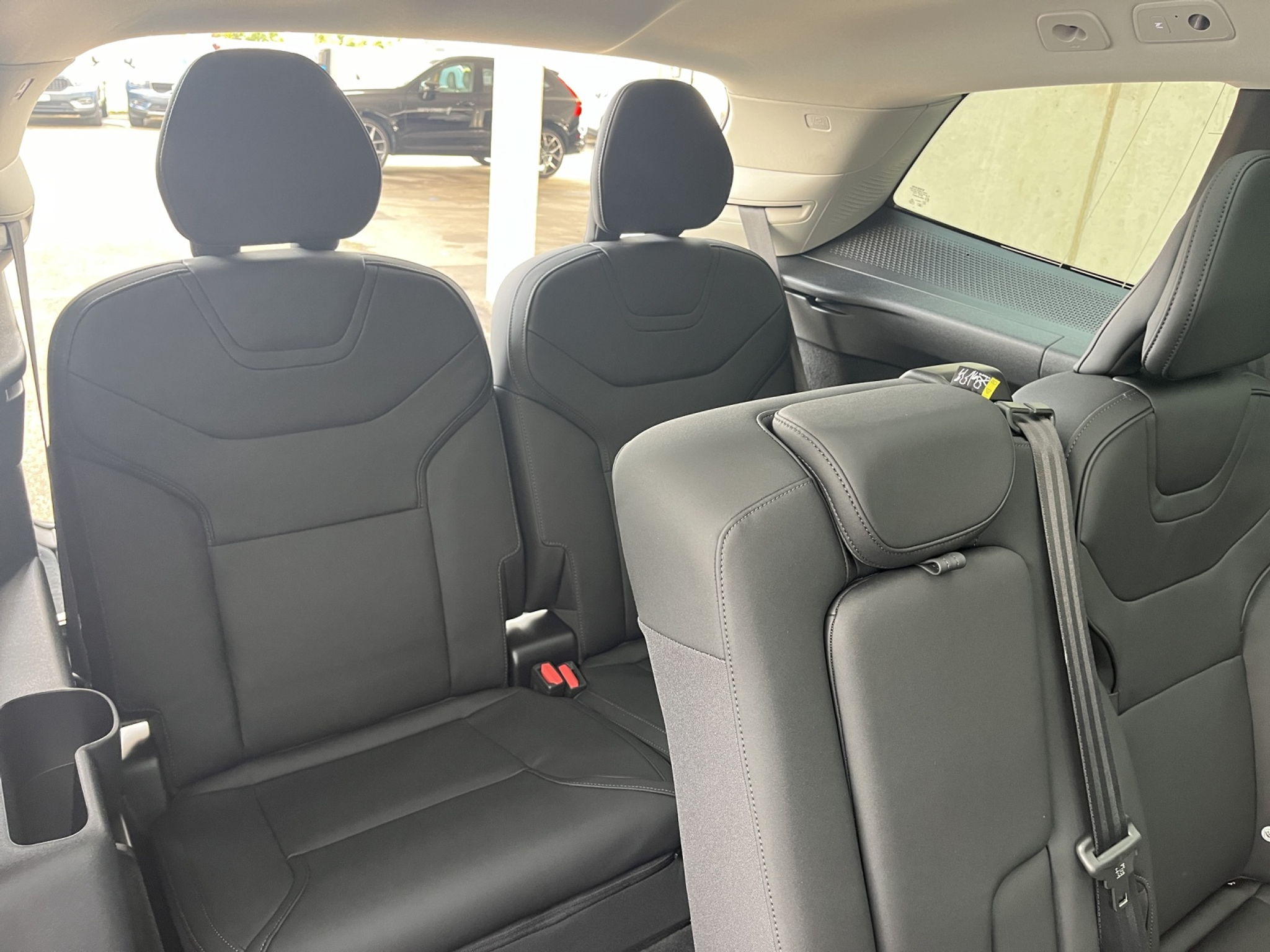 listing desktop thumbnail image 10