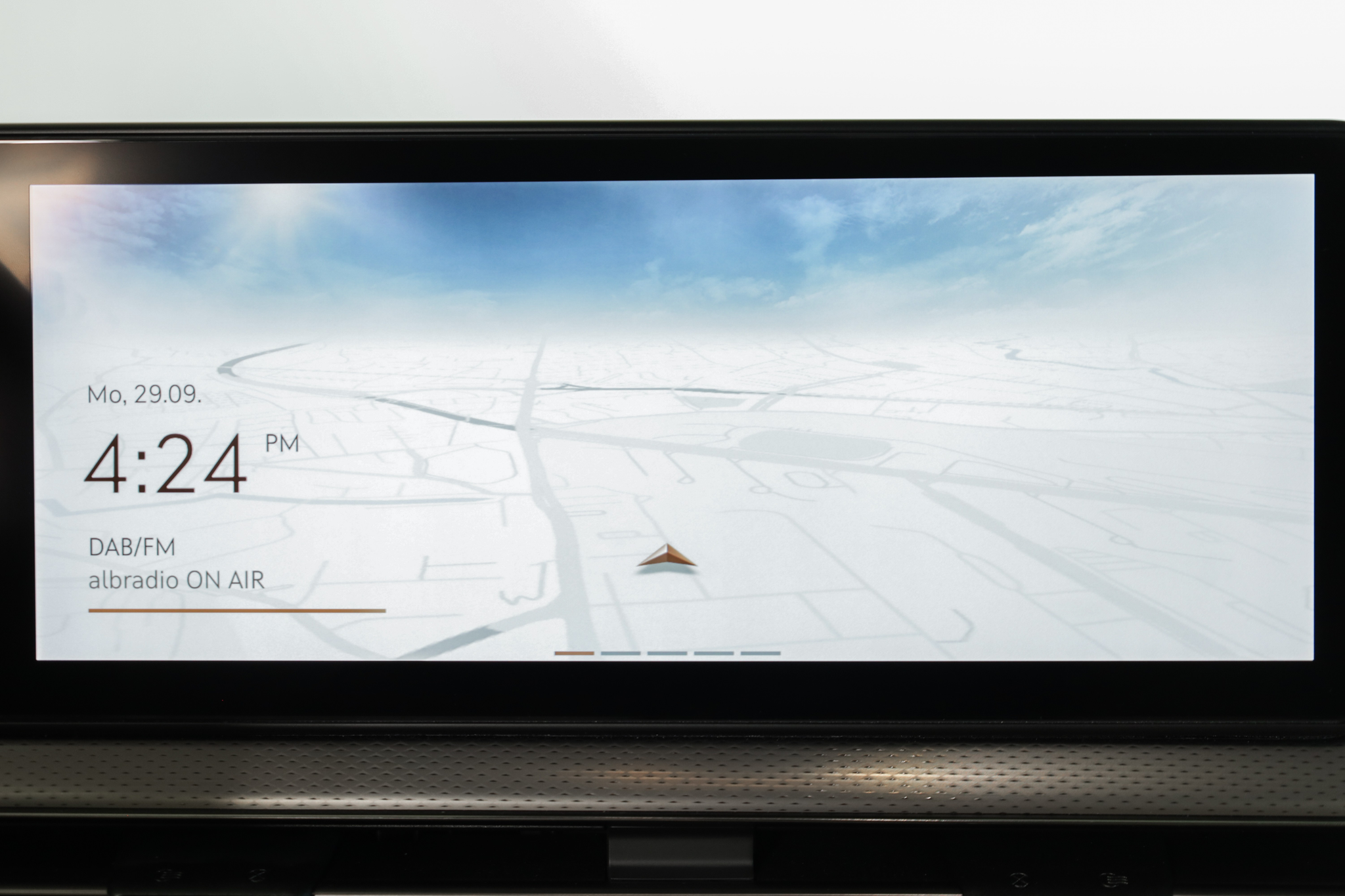 listing desktop thumbnail image 12