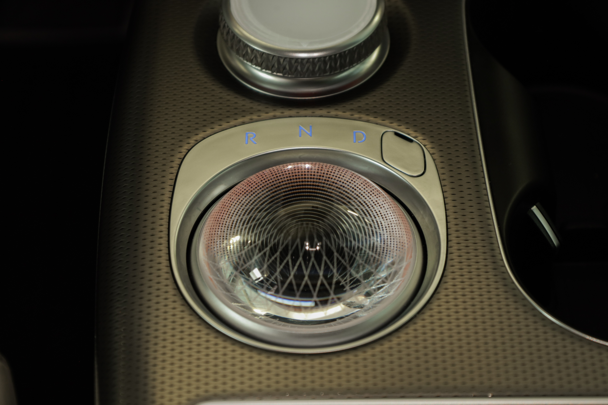 listing desktop thumbnail image 9