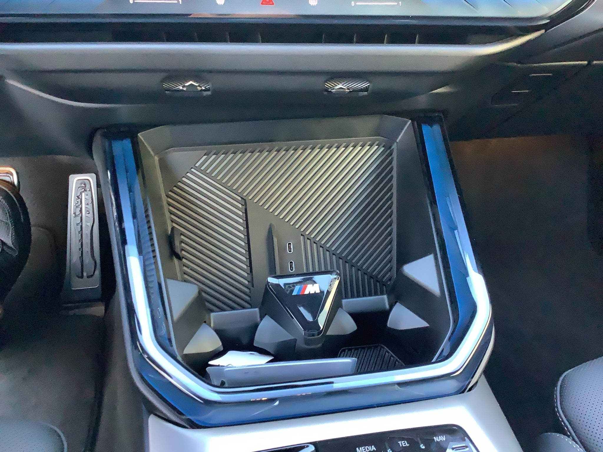 listing desktop thumbnail image 15