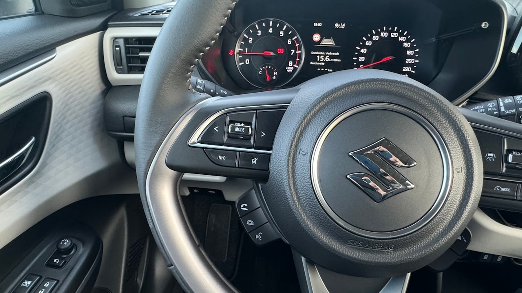 listing desktop thumbnail image 12