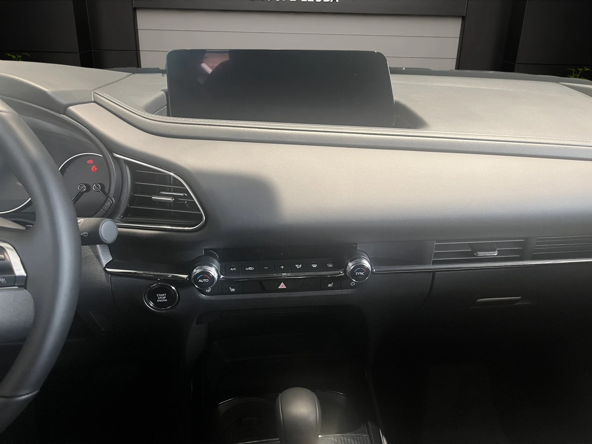 listing desktop thumbnail image 9