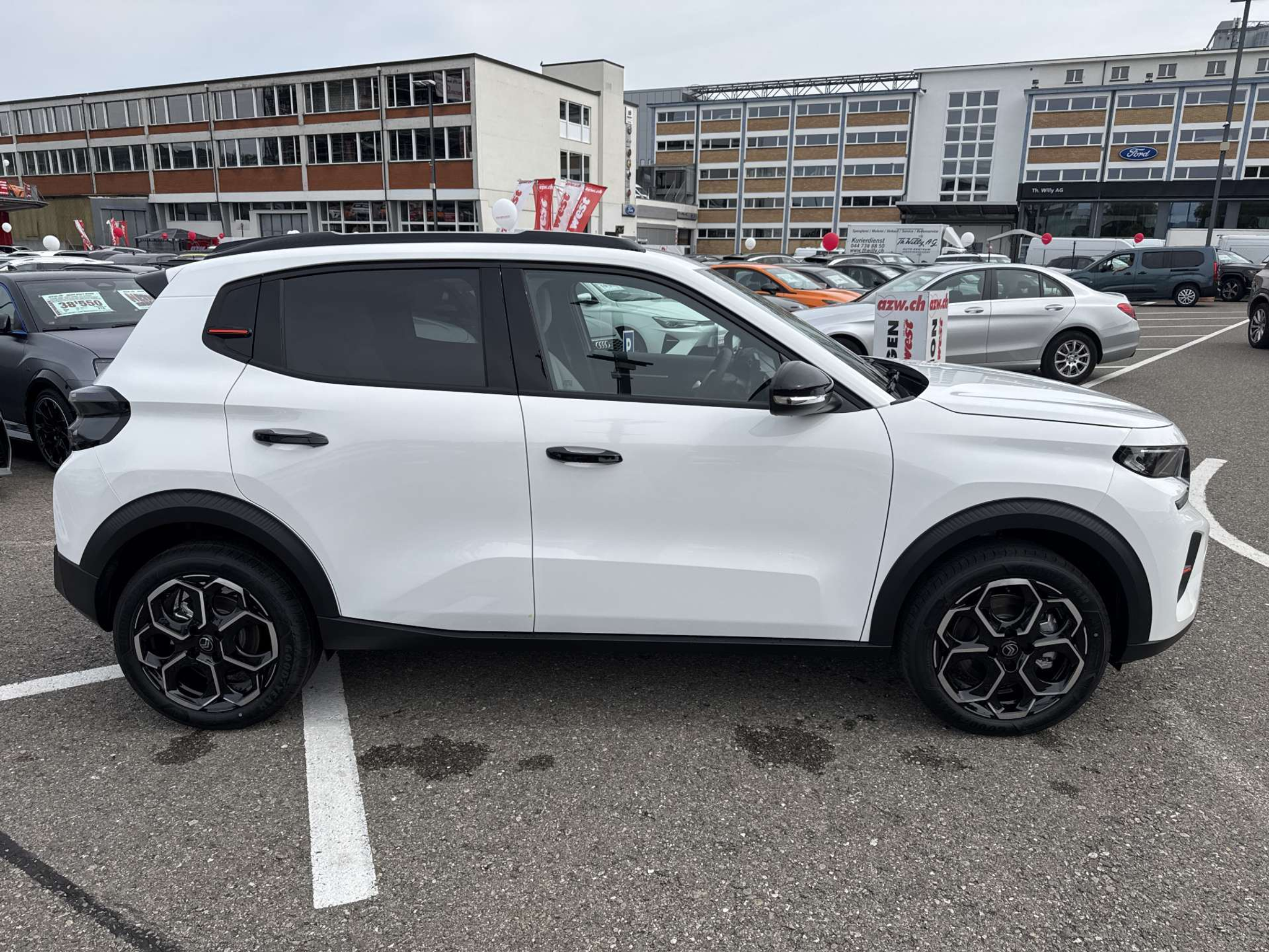 listing desktop thumbnail image 9