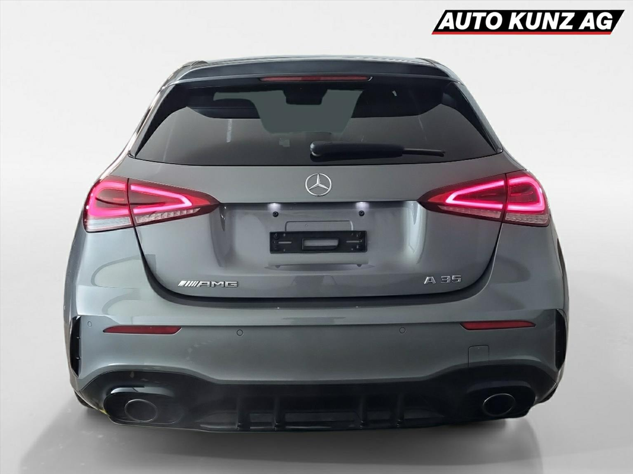 listing desktop thumbnail image 3