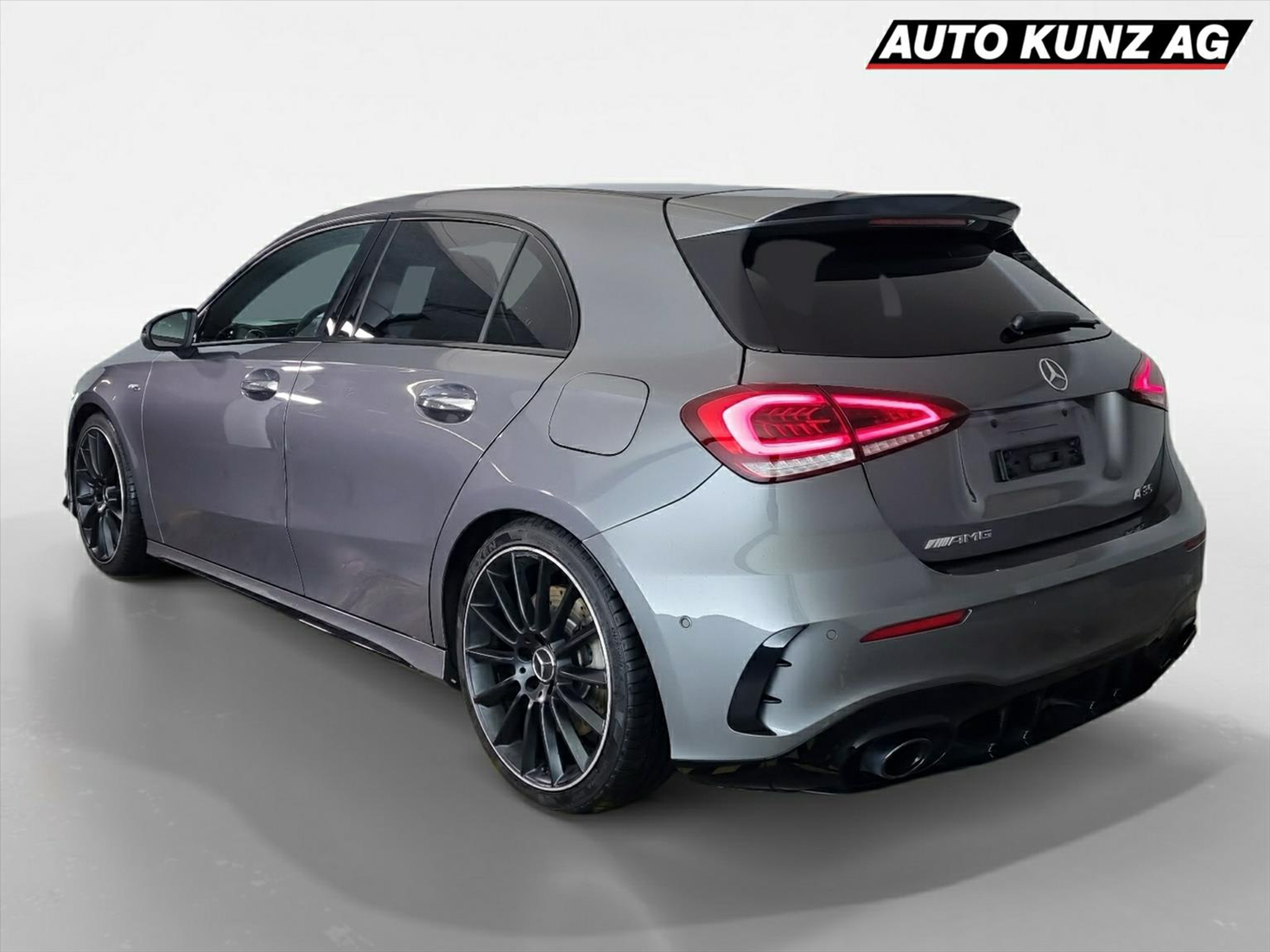 listing desktop thumbnail image 1