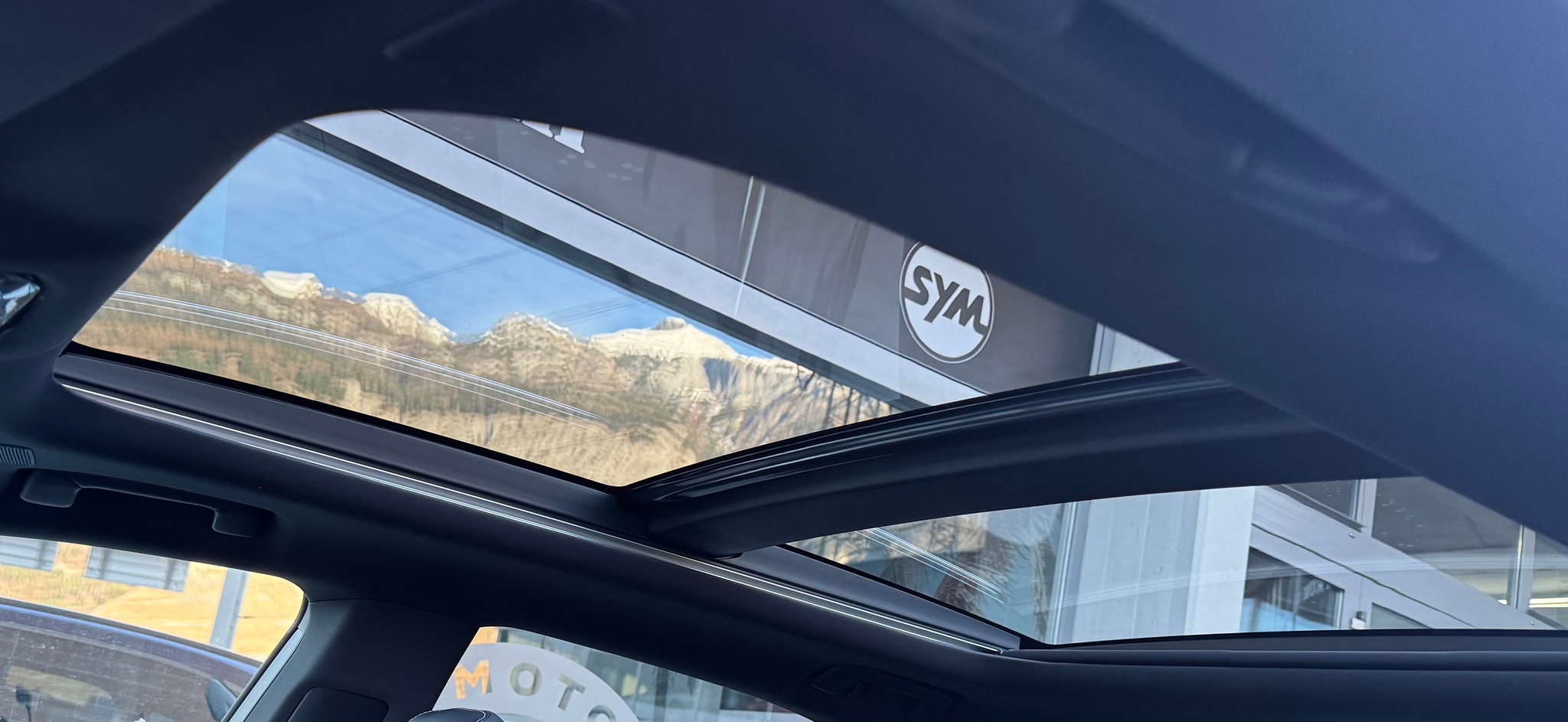 listing desktop thumbnail image 8