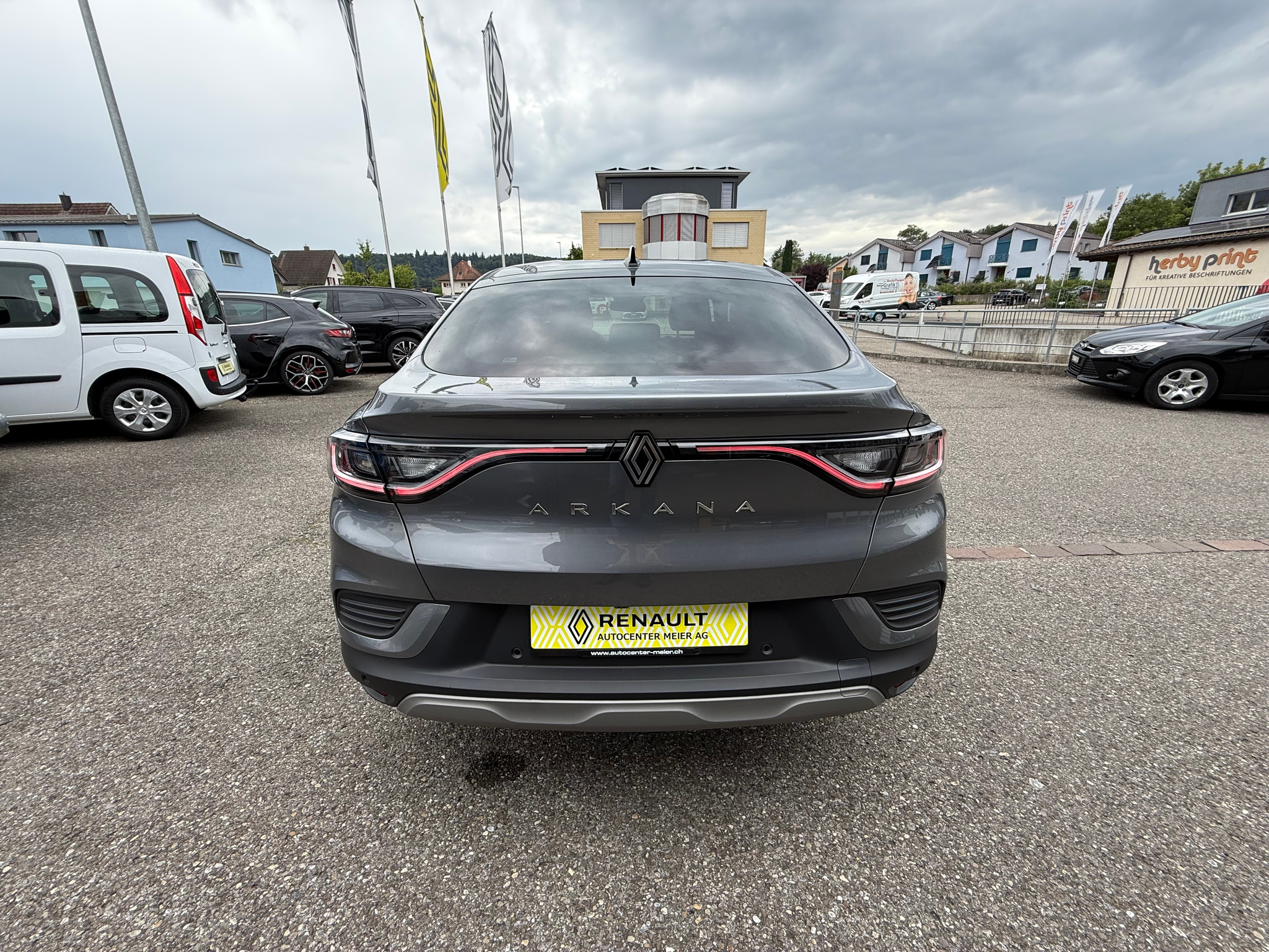 listing desktop thumbnail image 5