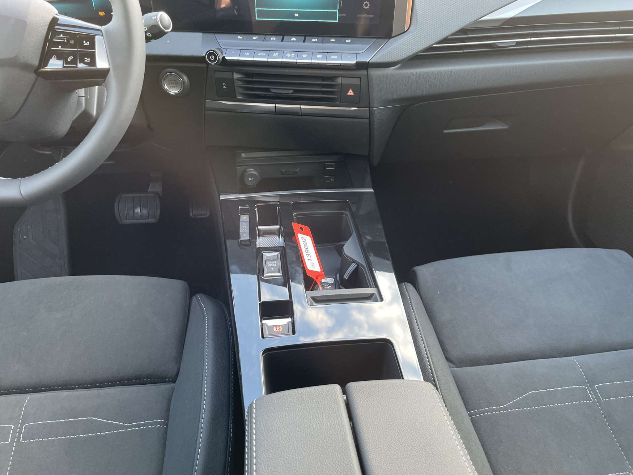 listing desktop thumbnail image 11