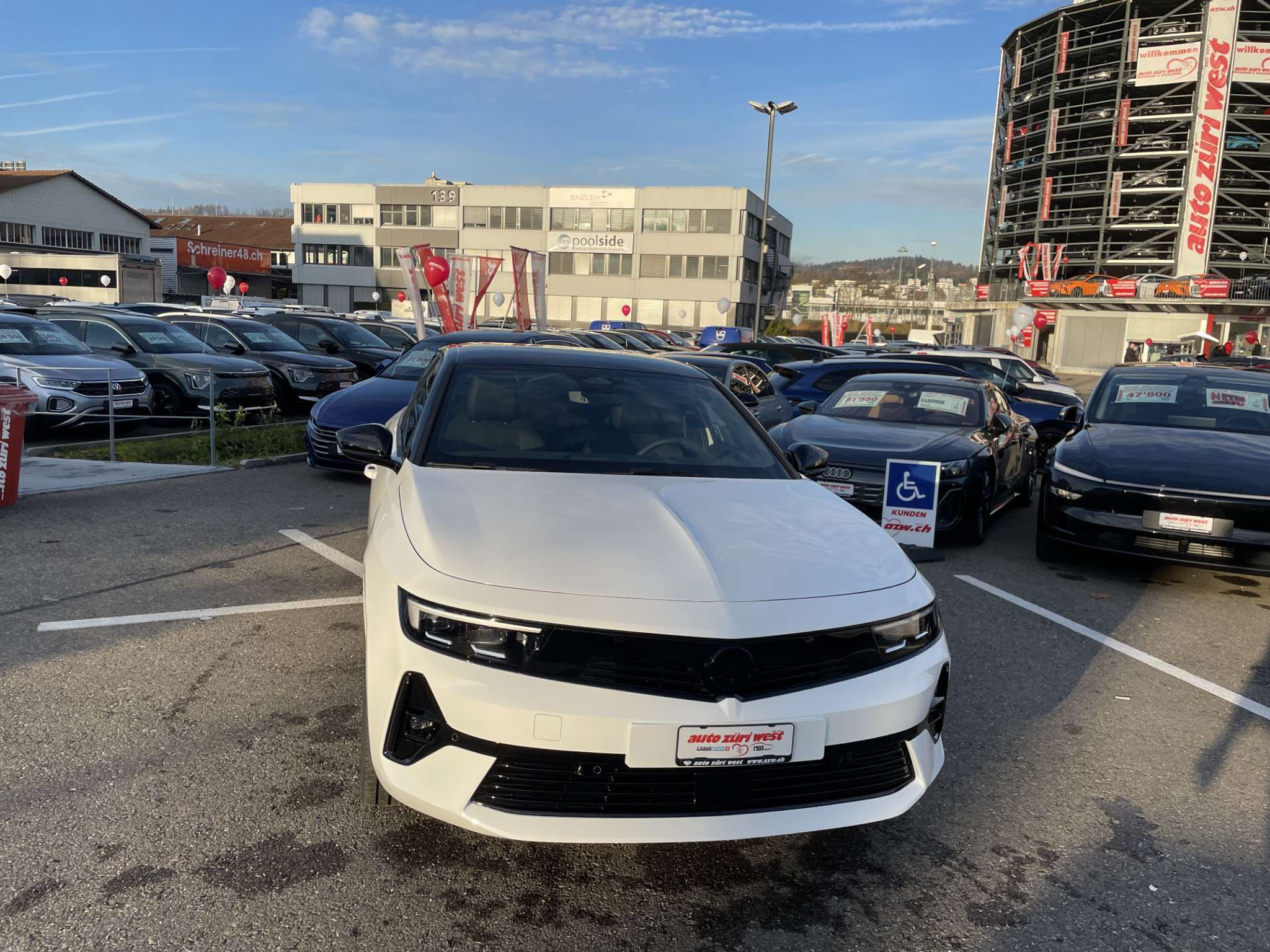 listing desktop thumbnail image 13