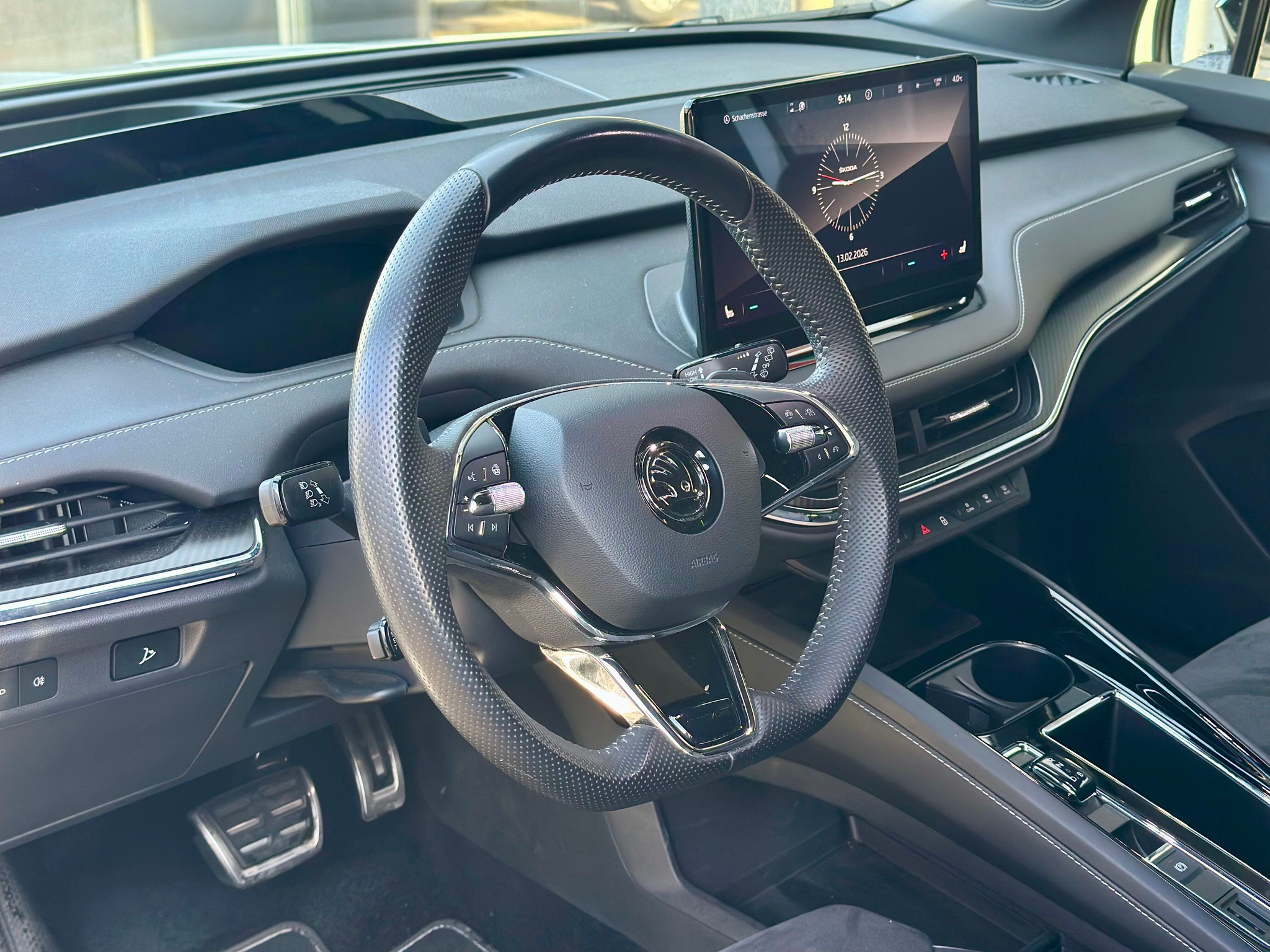 listing desktop thumbnail image 5