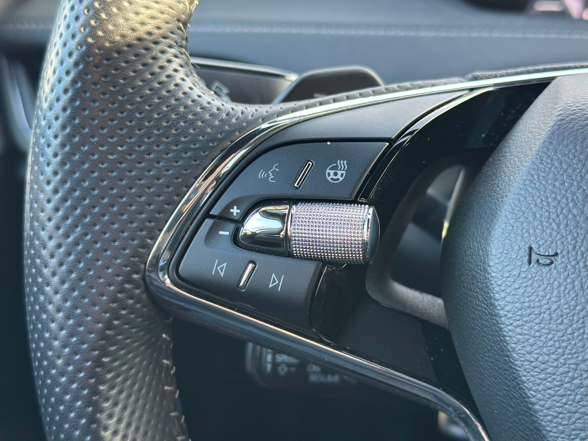 listing desktop thumbnail image 12