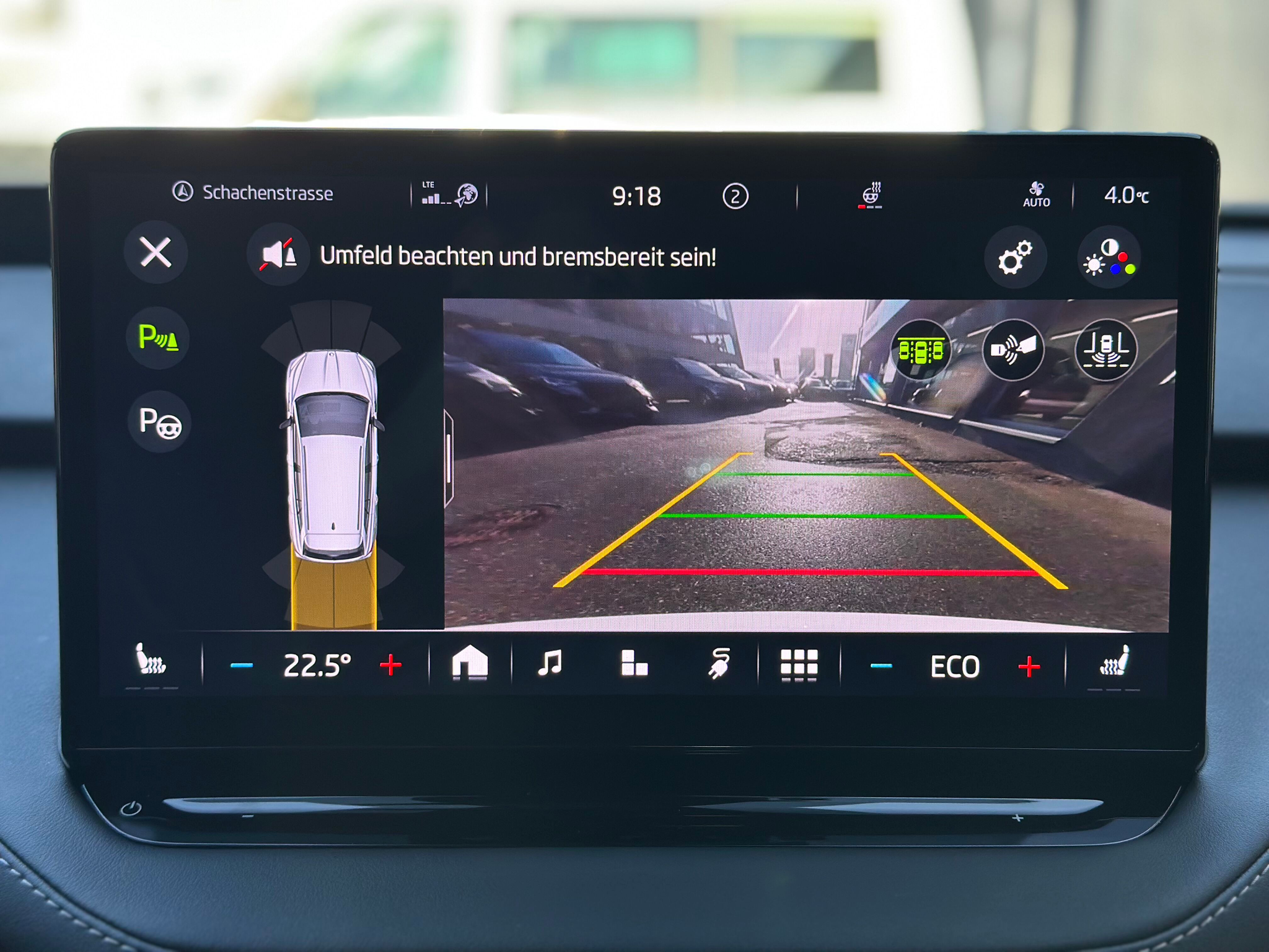 listing desktop thumbnail image 11