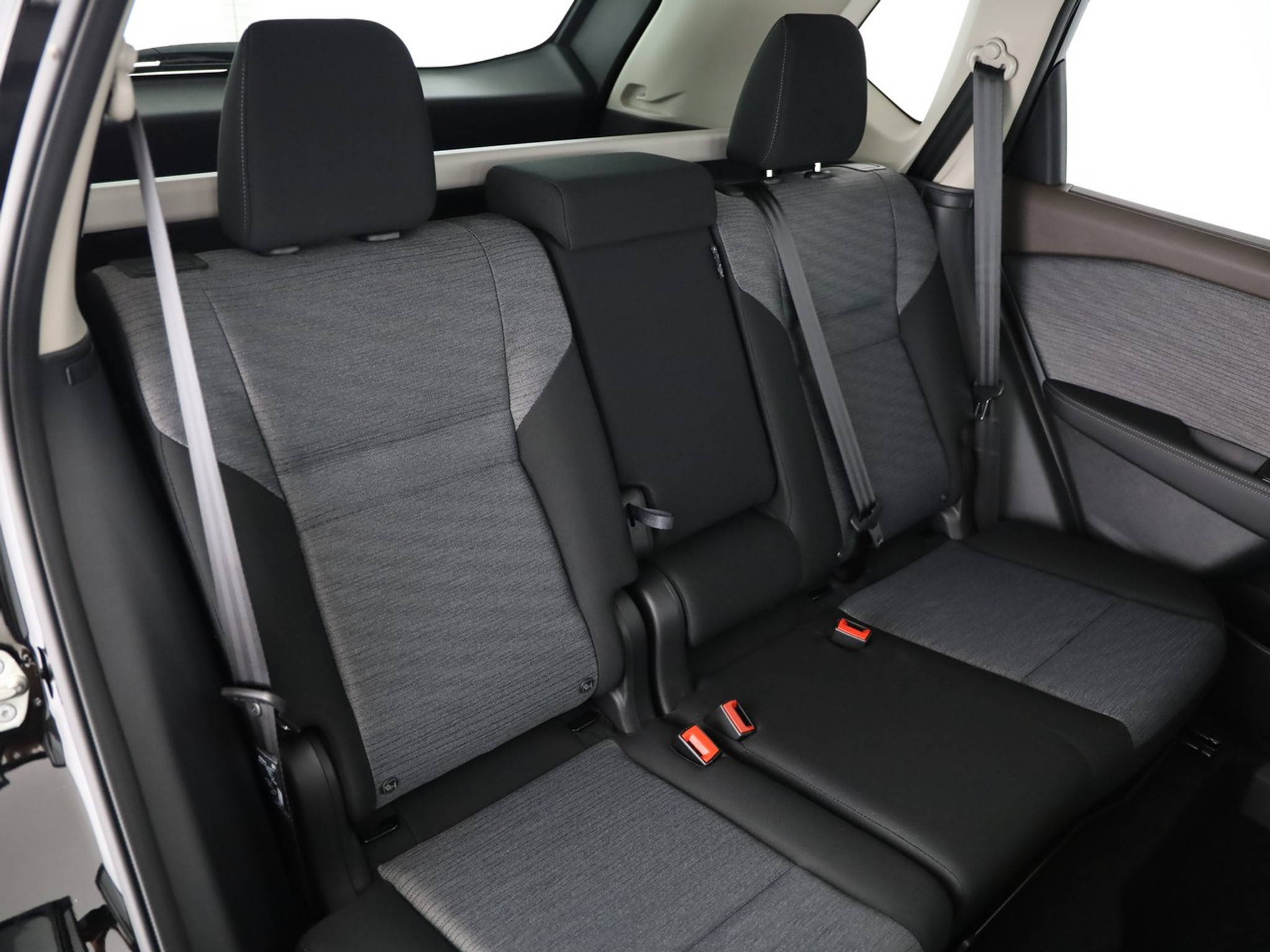 listing desktop thumbnail image 7