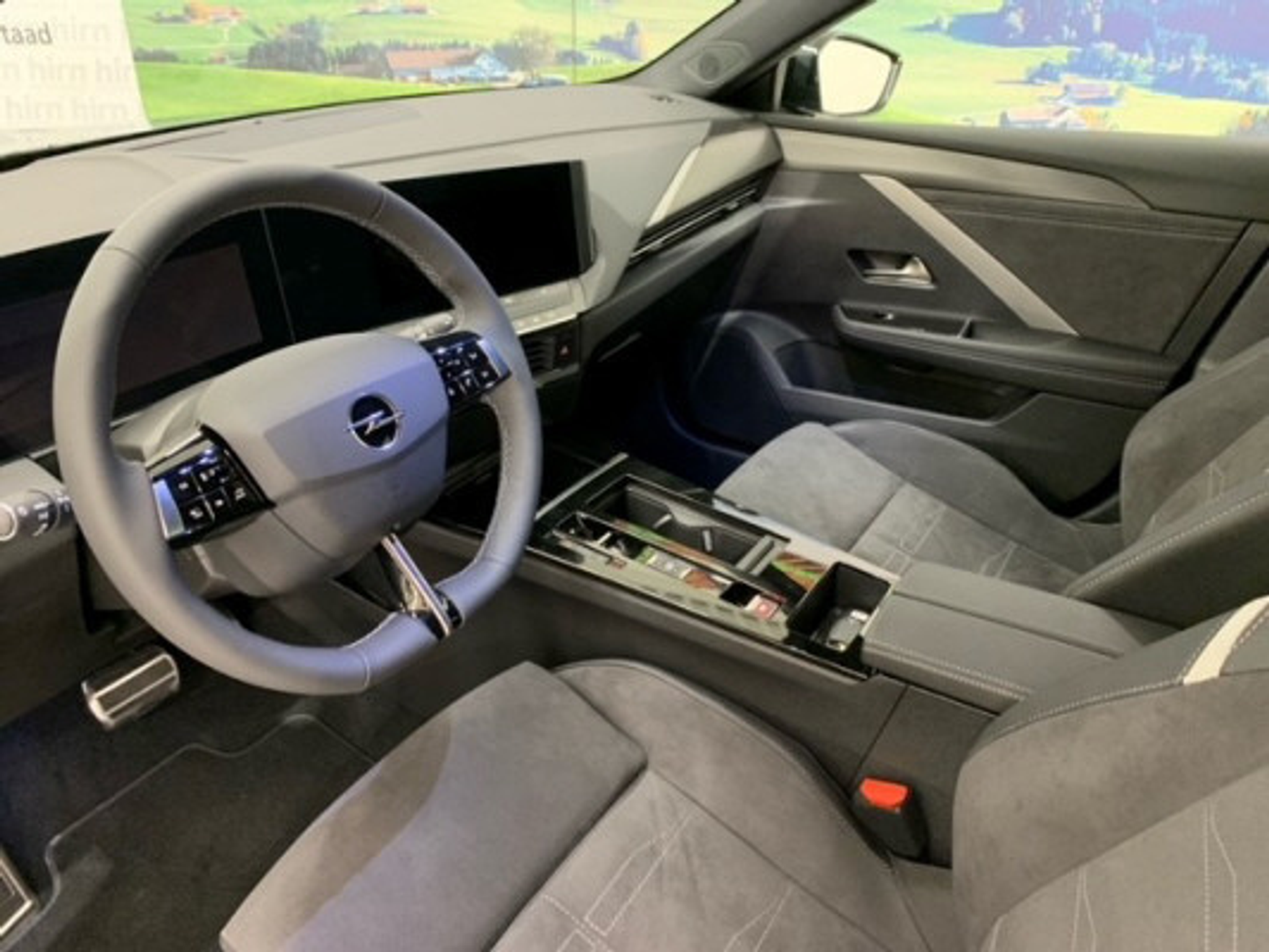 listing desktop thumbnail image 1