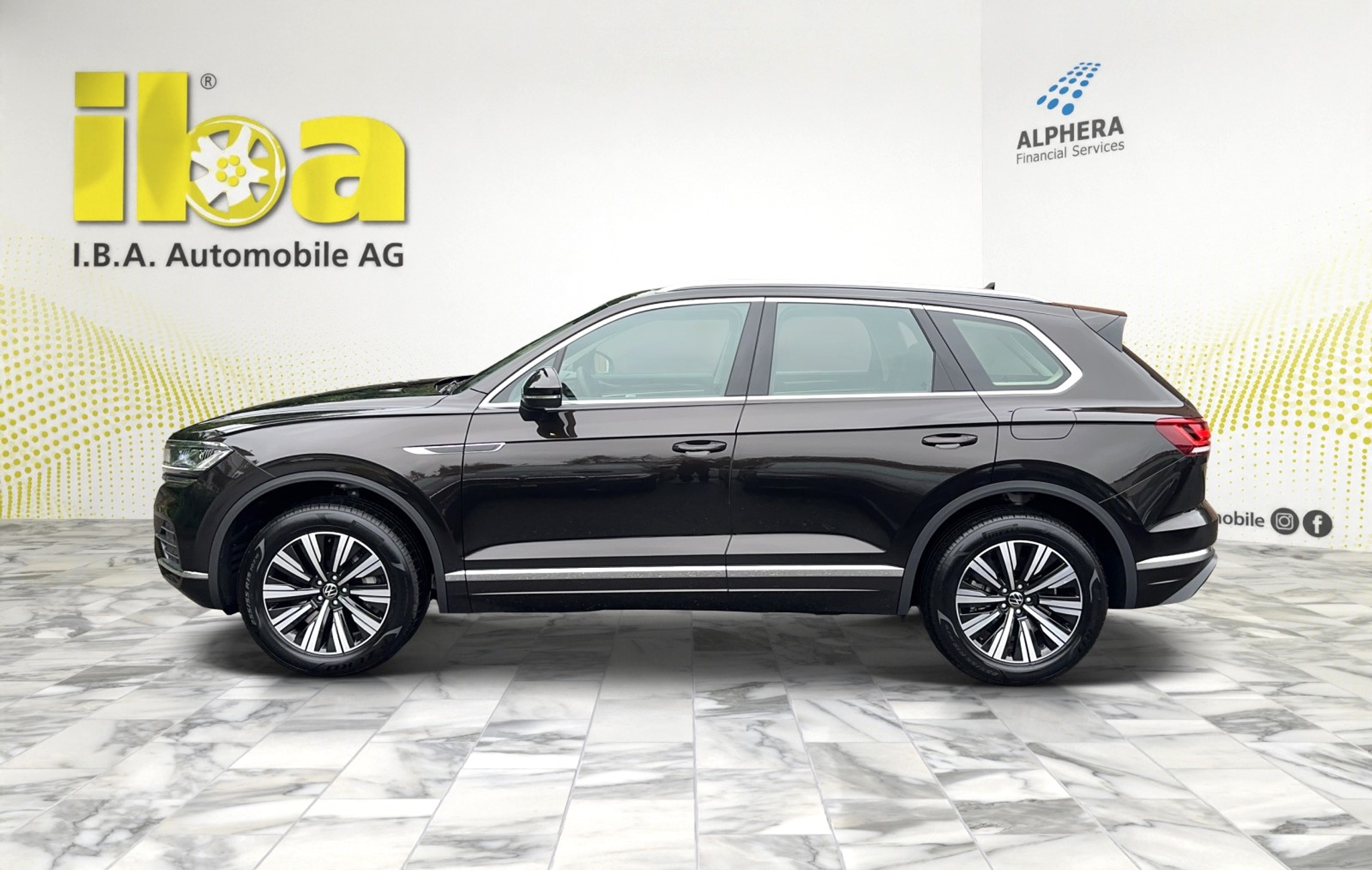 listing desktop thumbnail image 1