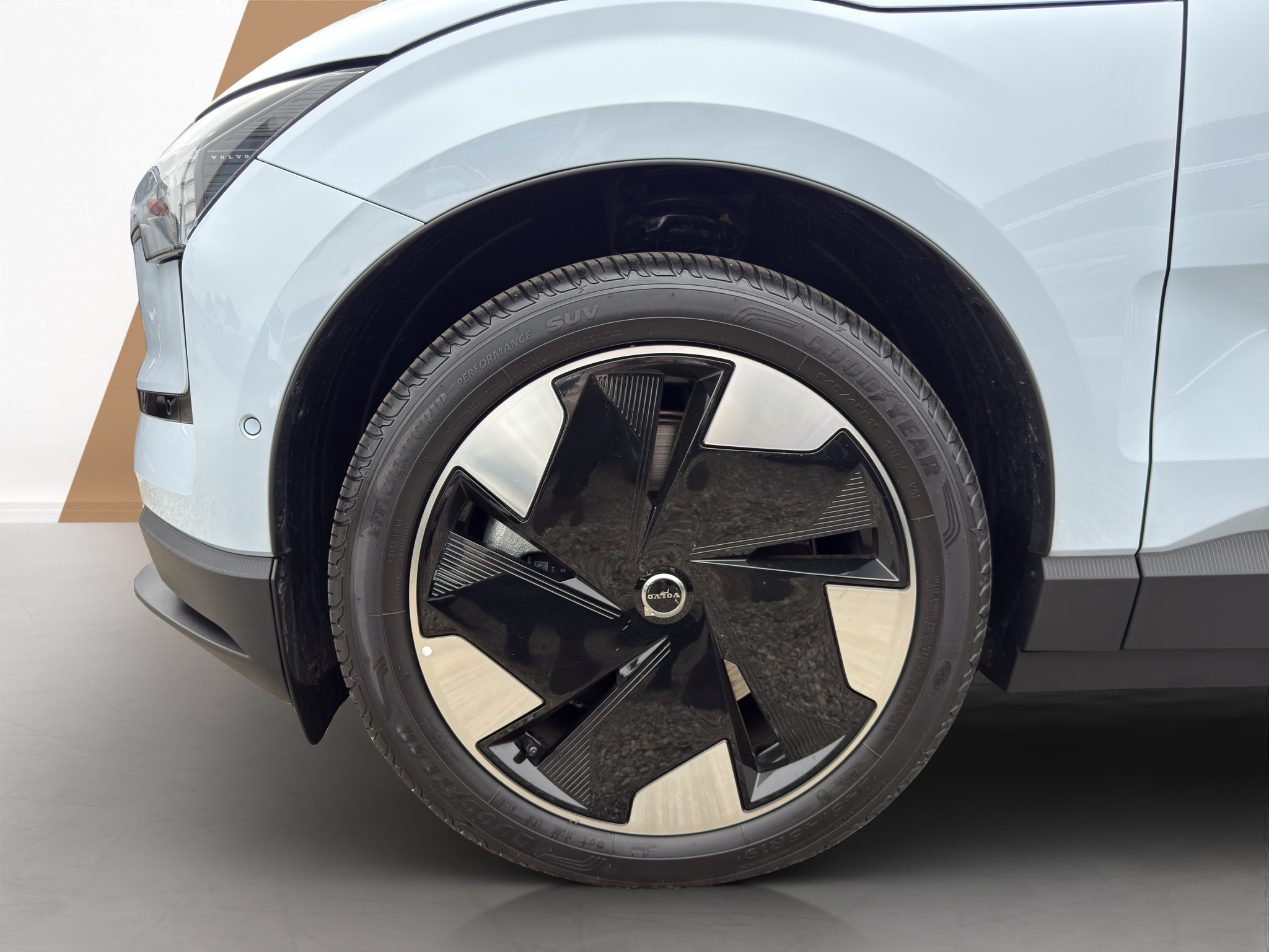 listing desktop thumbnail image 18