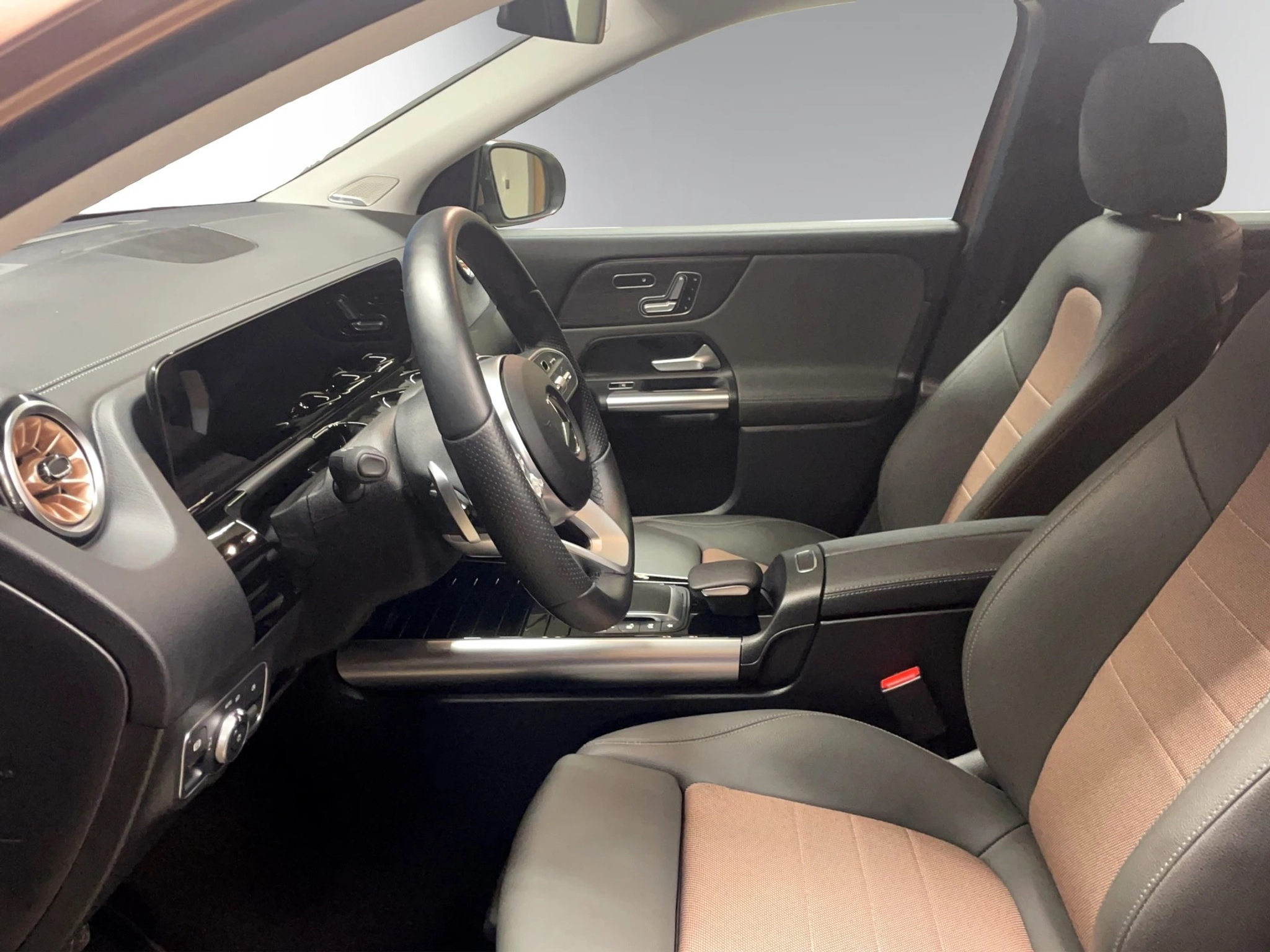 listing desktop thumbnail image 10