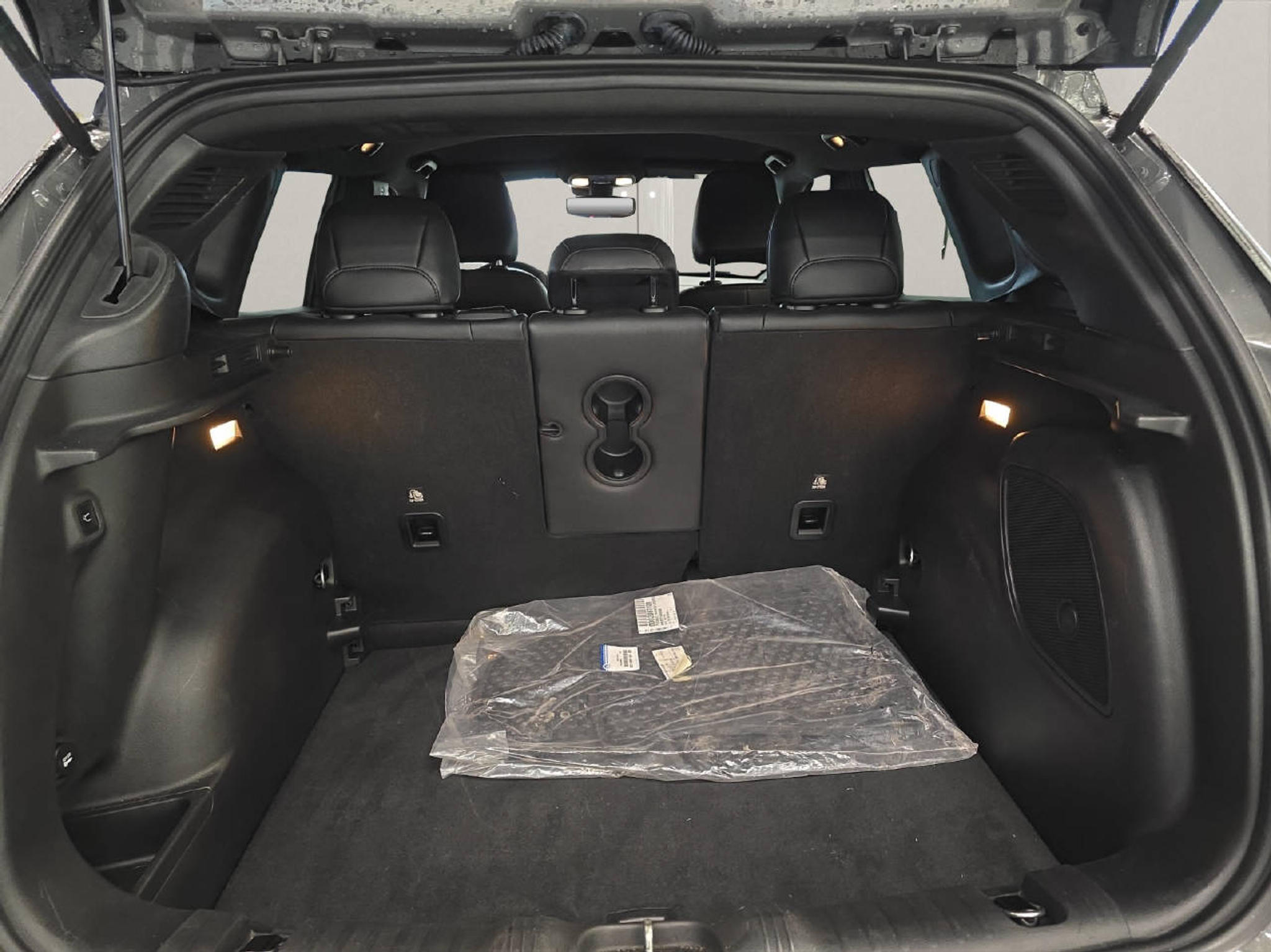 listing desktop thumbnail image 8