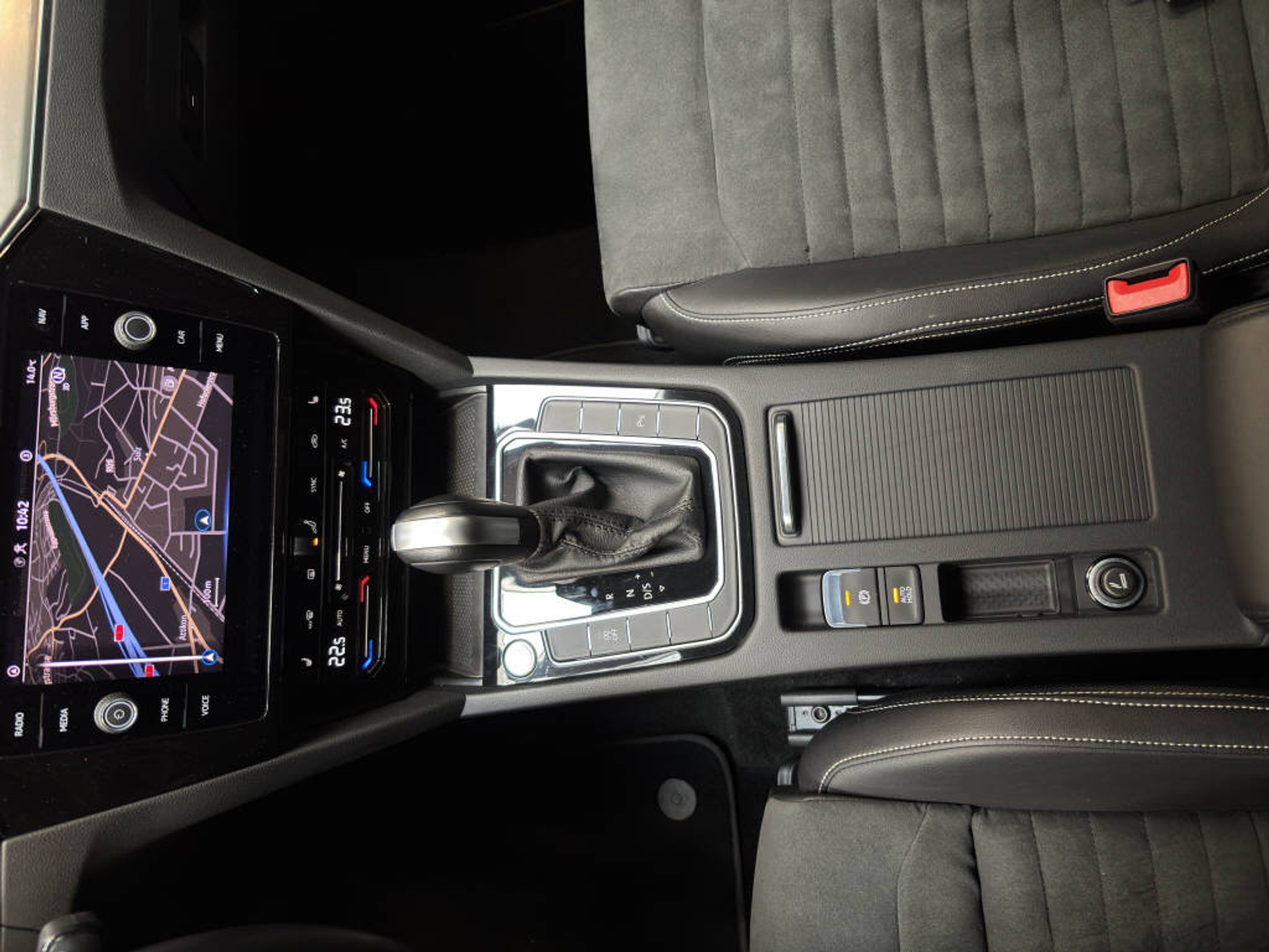 listing desktop thumbnail image 11