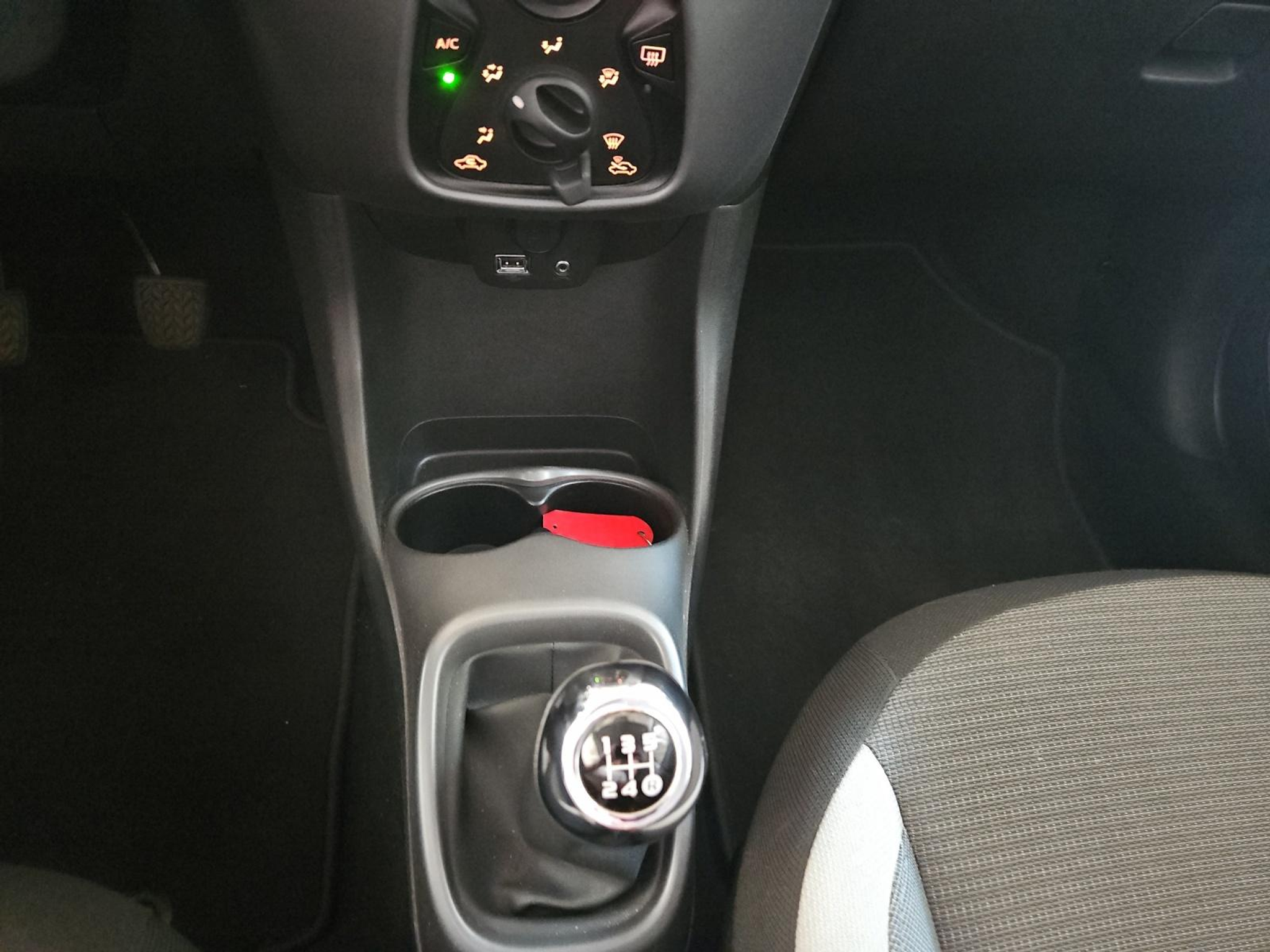 listing desktop thumbnail image 15